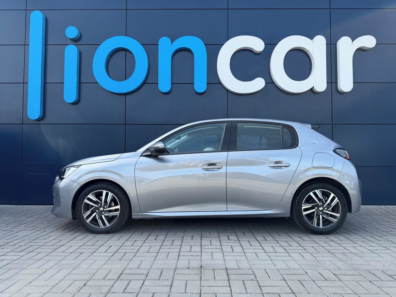 Peugeot 208, ALLURE, 100koní, Navigace, i-C - fotka 4