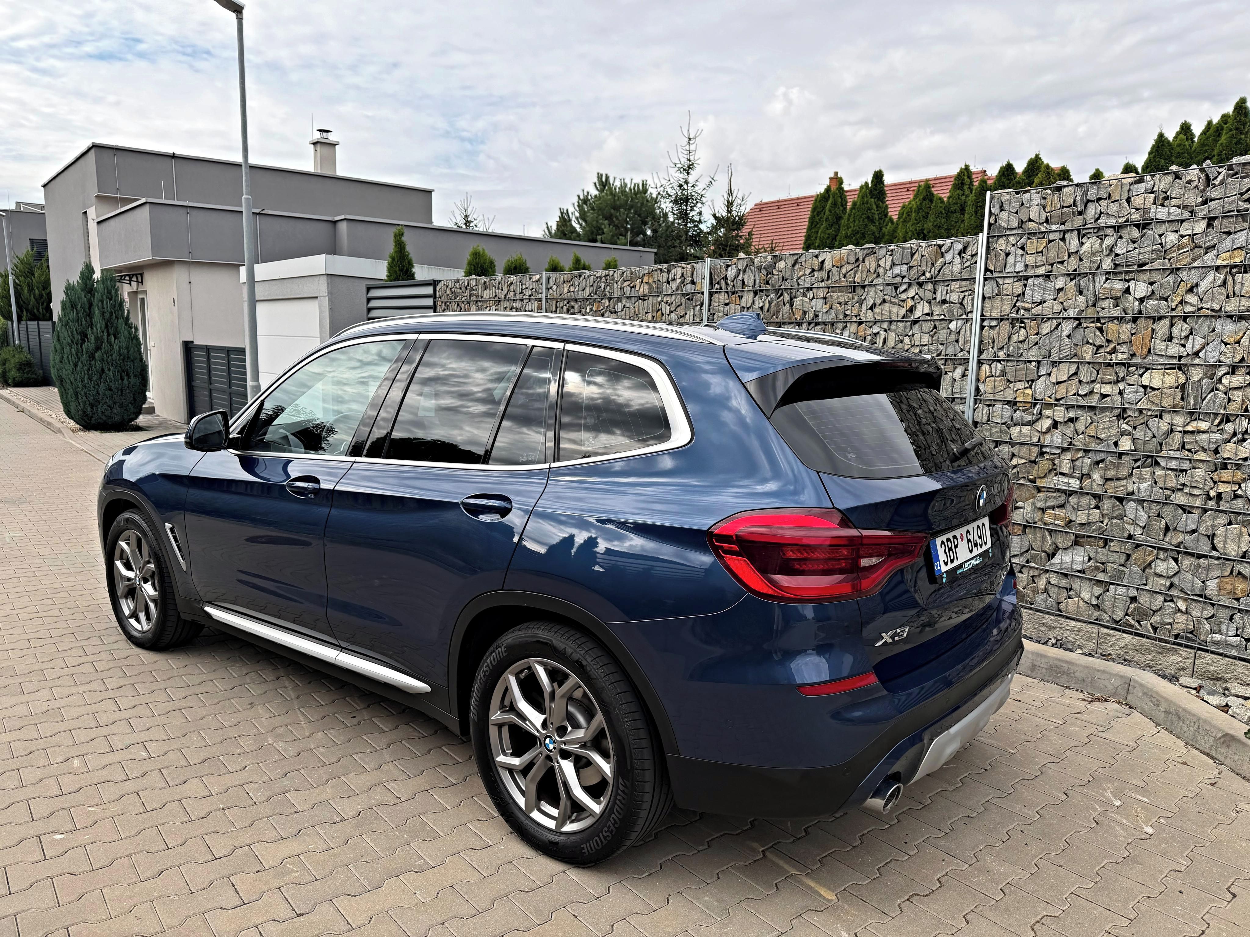 BMW X3, 3.0D X-line, 2x ALU kola - fotka 3