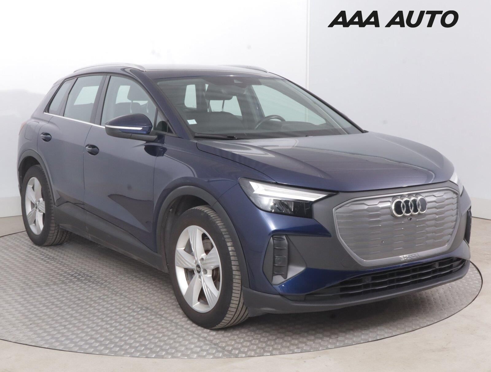 Audi Q4 e-tron, 35 e-tron, Automat, Navi