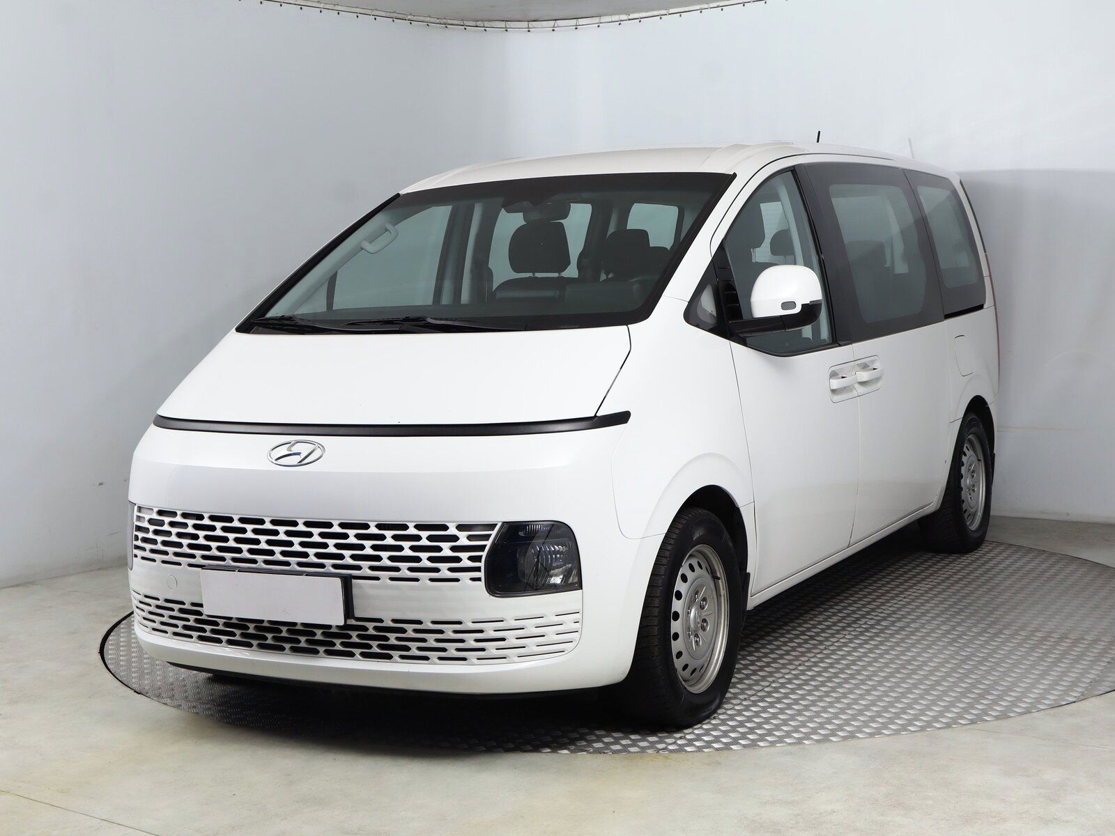 Hyundai Staria, 2.2 CRDi, Klima, ČR, 1Maj, DPH - fotka 2