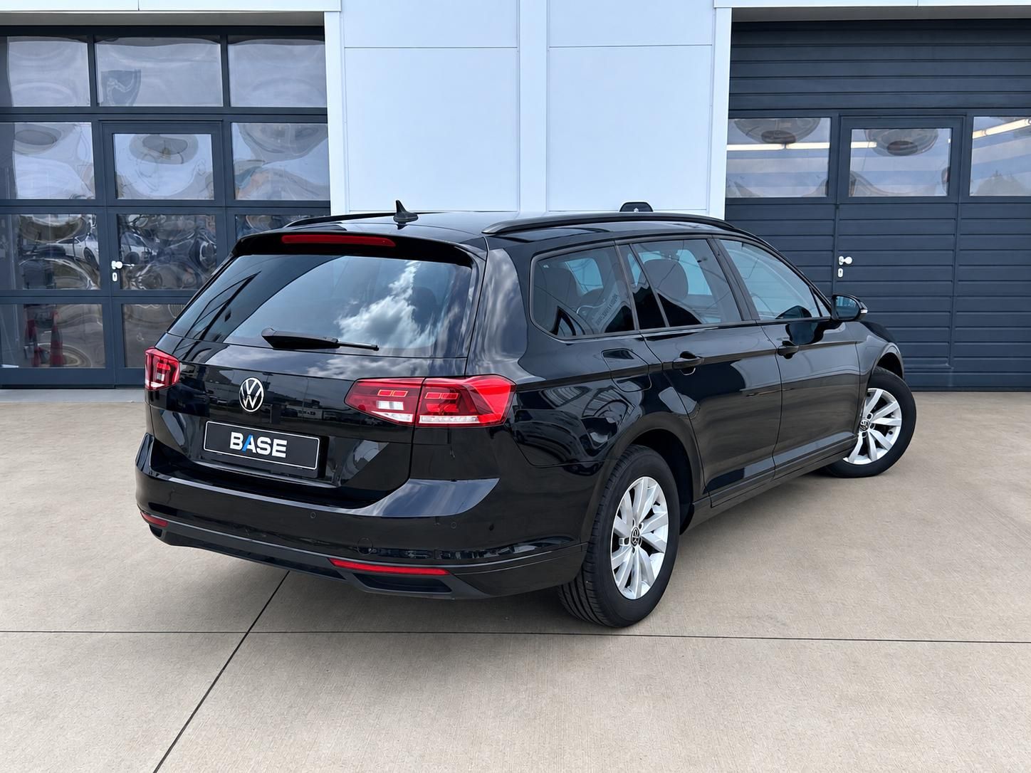 Volkswagen Passat, 20TDI DSG Basic - fotka 4