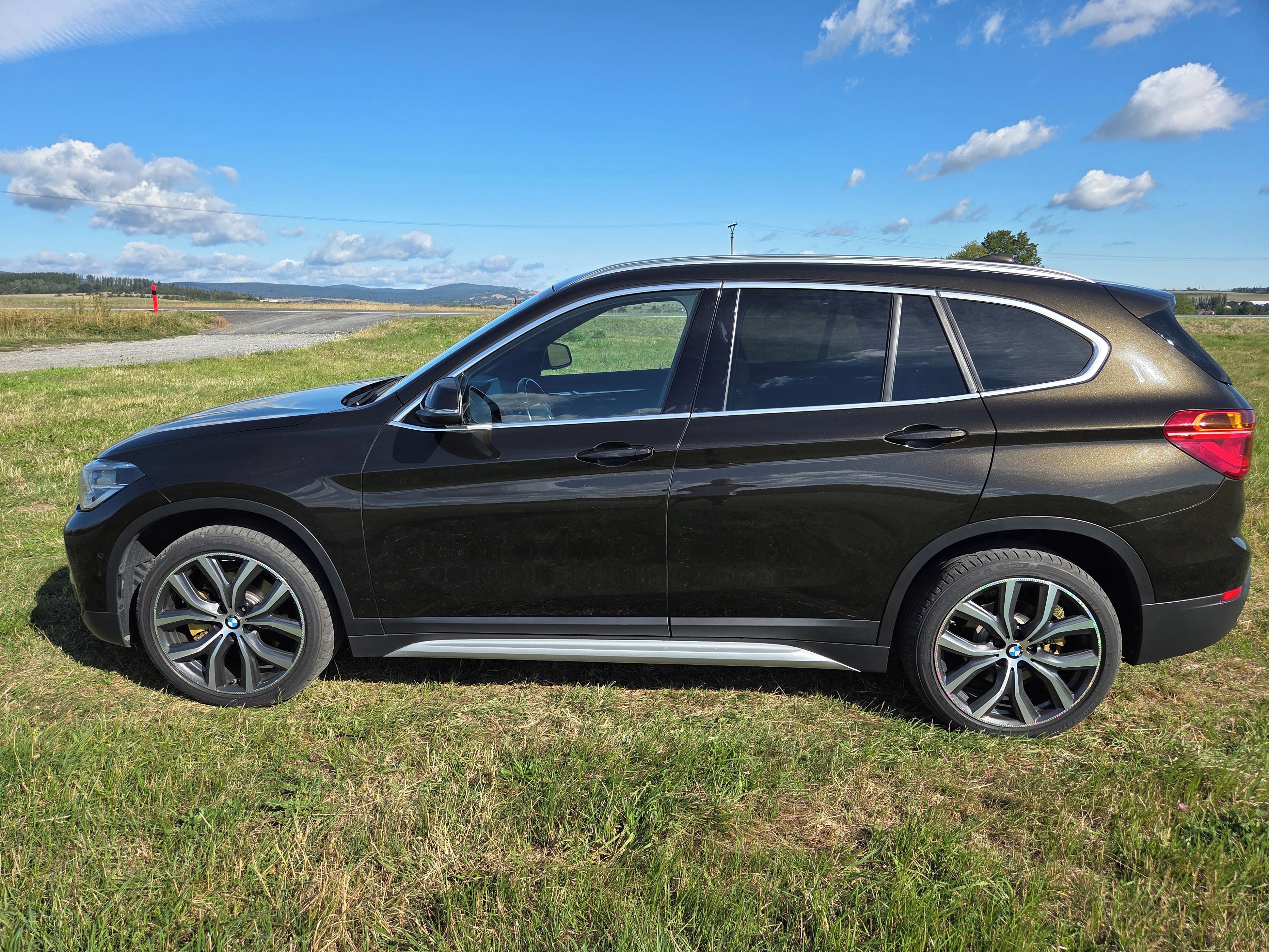 BMW X1, 2.0d 140kw xdrive TOP Stav - fotka 6