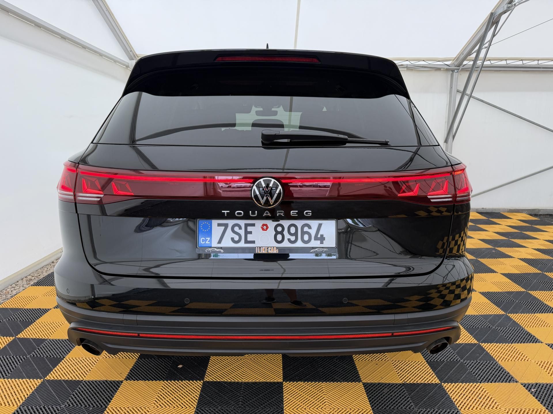 Volkswagen Touareg, 3.0Tdi*1-MAJ*DPH*KUŽE*LED*ACC* - fotka 6
