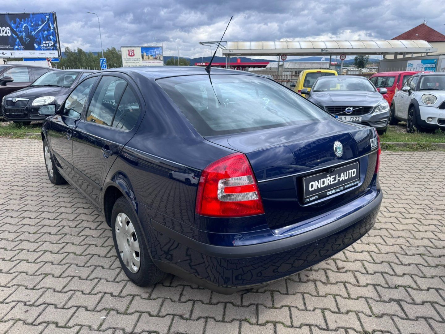 Škoda Octavia, 1,6 MPI 75 KW NOVÁ STK - fotka 3