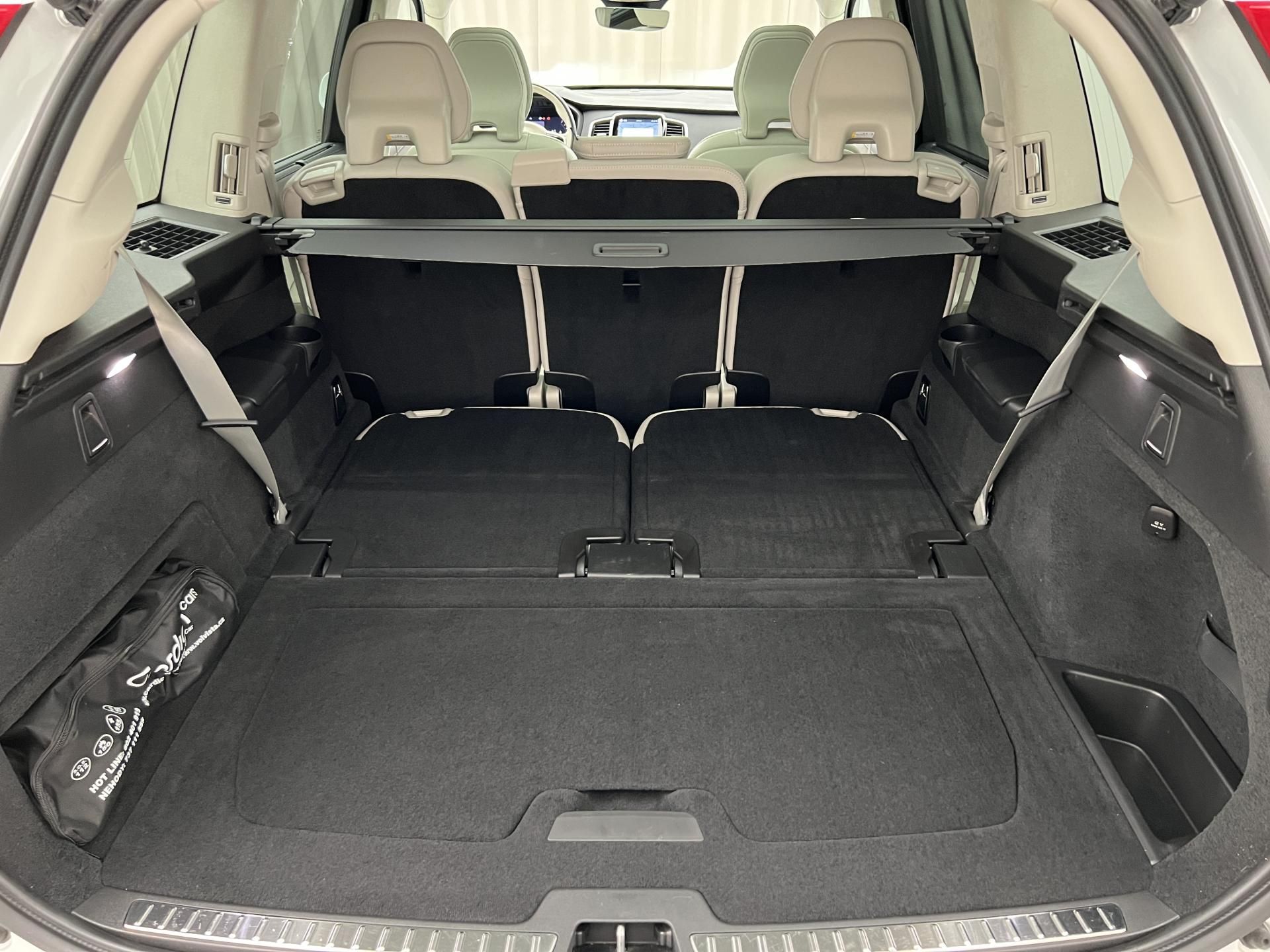 Volvo XC90, B5 AWD ULTIMATE BRIGHT 7 MÍST - fotka 5