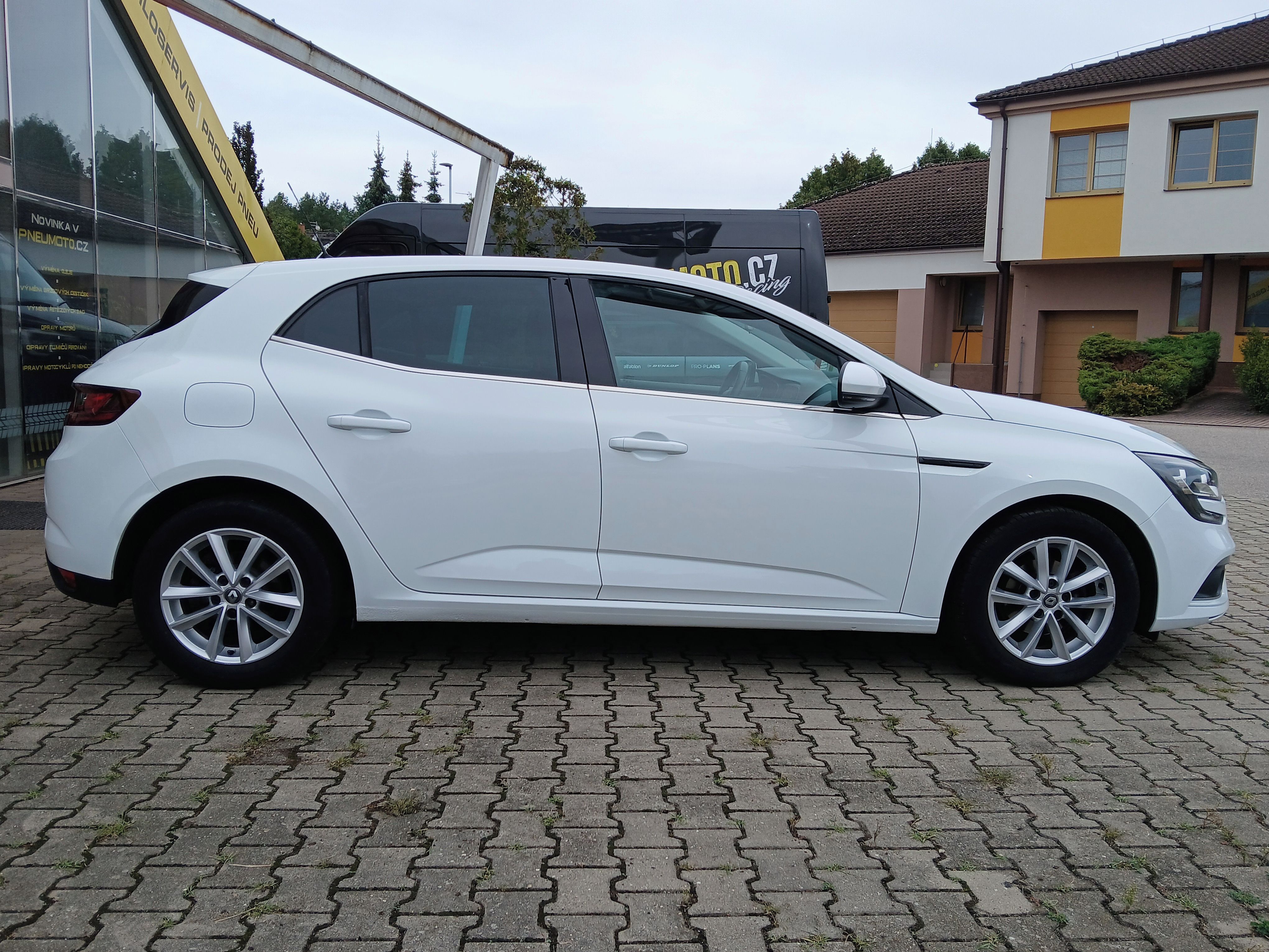 Renault Mégane, 1.6i, 84kW, 1.majitel - fotka 6