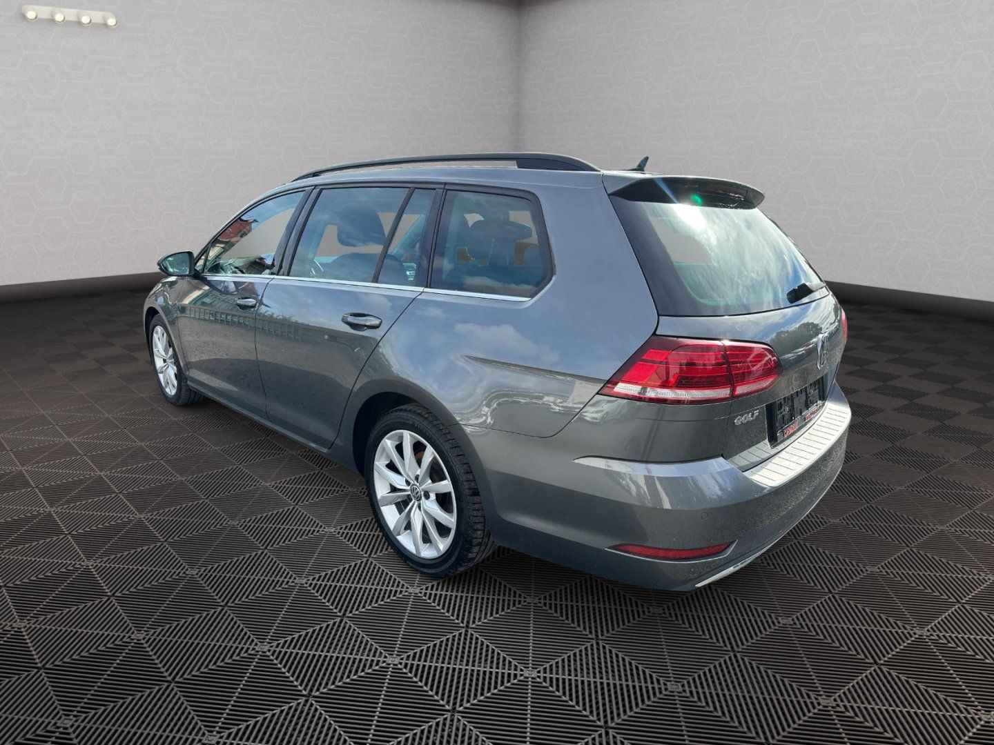 Volkswagen Golf, 2,0TDI 110kw Highline - fotka 5