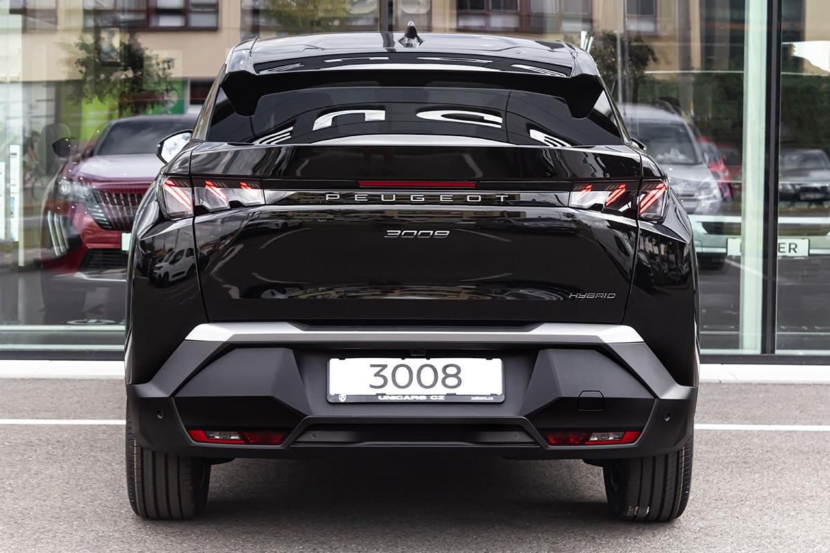 Peugeot 3008, 1,2   BUSINESS Hybrid 145 e-DC - fotka 6