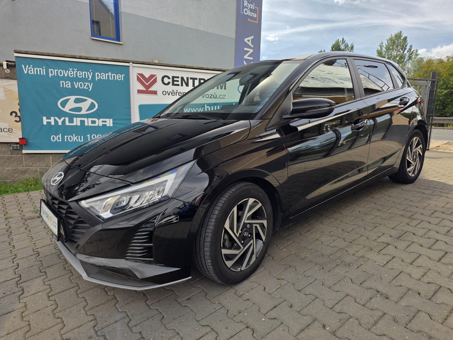 Hyundai i20, 1.2-V ZÁRUCE-VYHŘÍVANÝ VOLANT - fotka 4