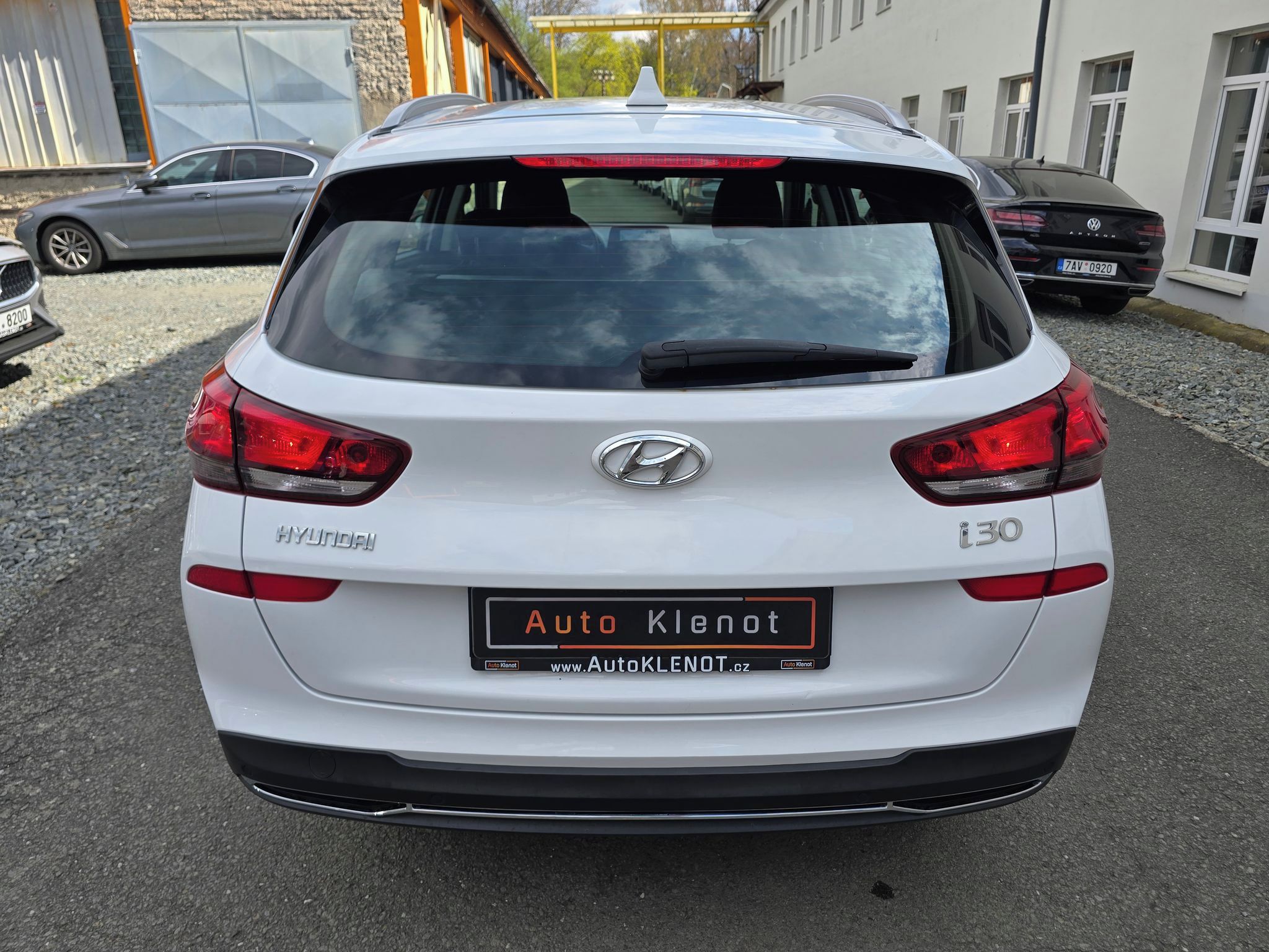 Hyundai i30, 1.5i COMFORT LED KAMERA NAVI - fotka 6
