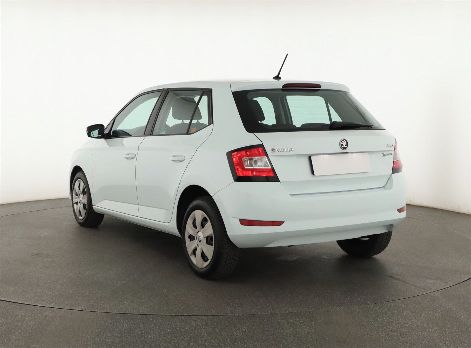 Škoda Fabia, 1.0, ČR,1.maj, Klima, El. okna - fotka 4