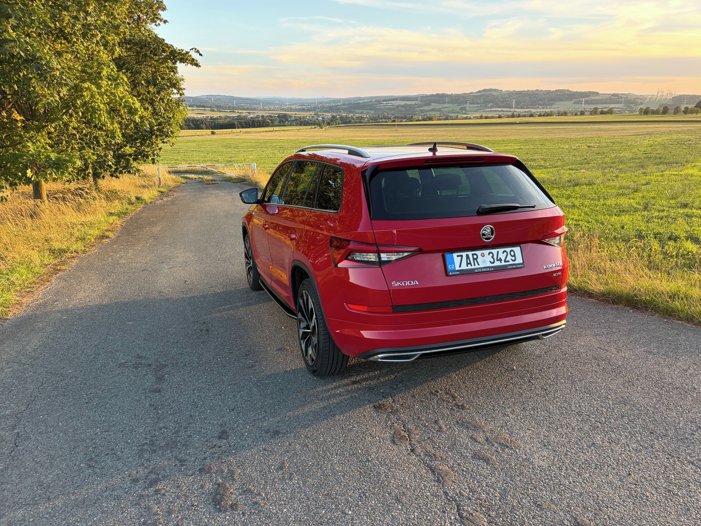 Škoda Kodiaq, Sportline 2.0 TDI 140kW 4x4 - fotka 6