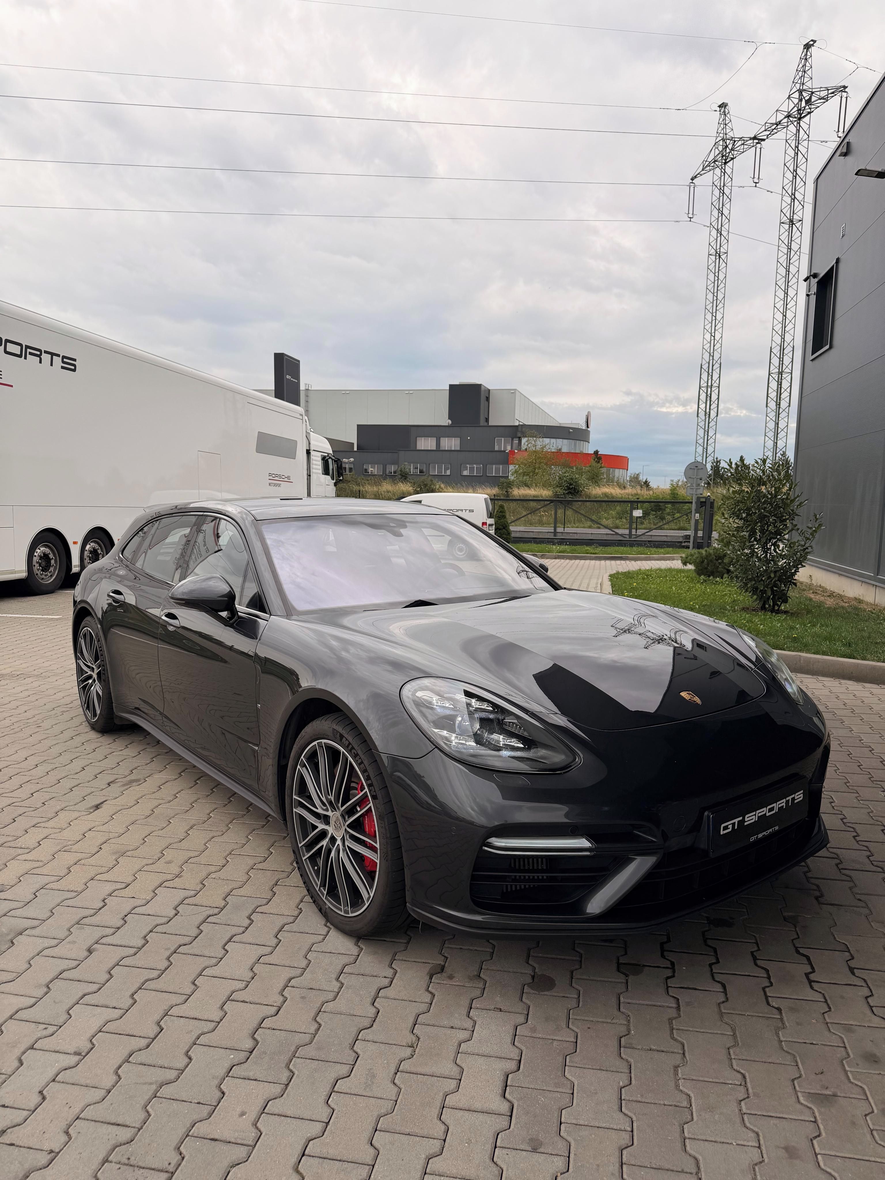 Porsche Panamera, Porsche Panamera Turbo - fotka 3
