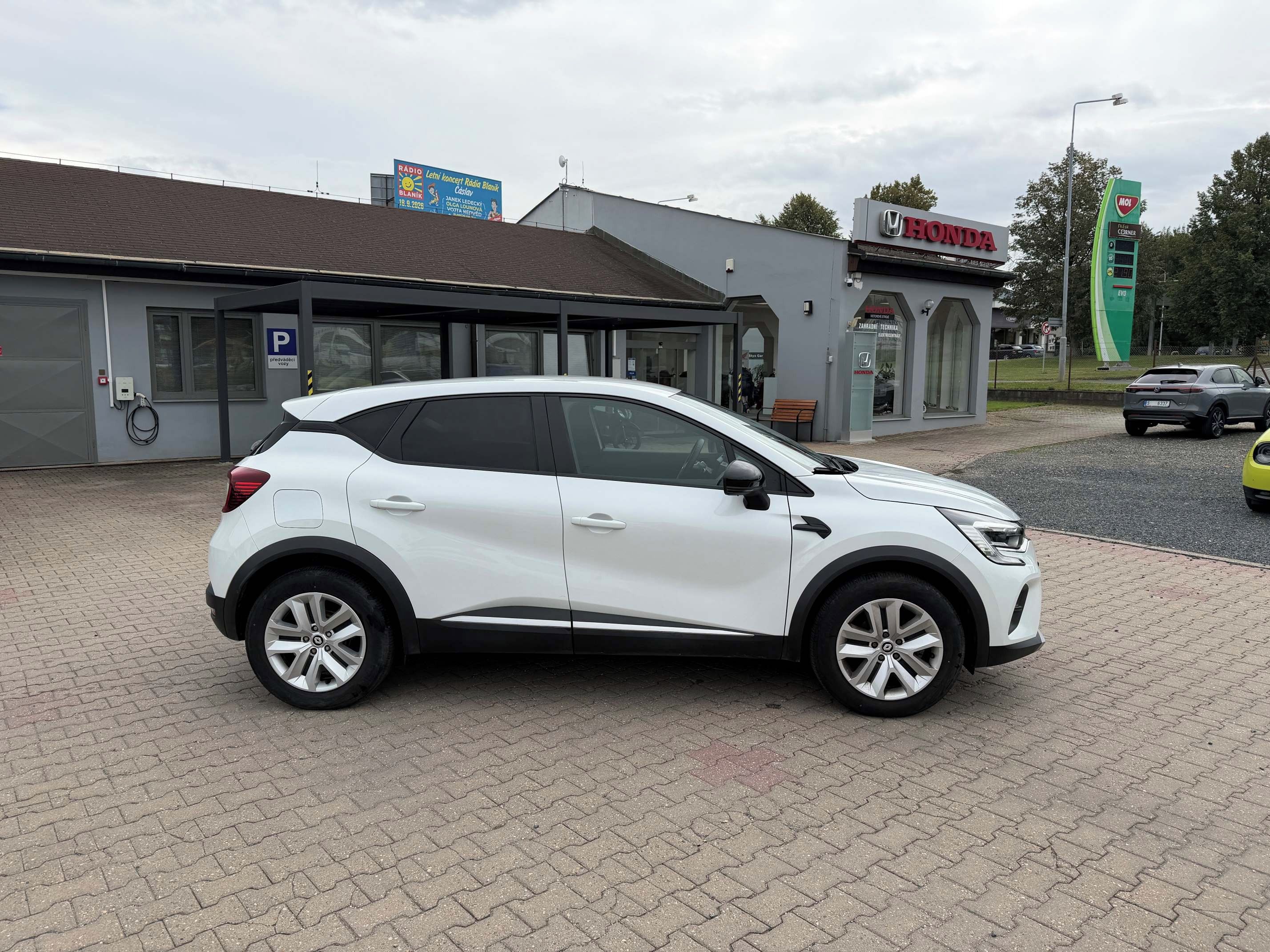 Renault Captur, 1,3 Zen TCe - fotka 4