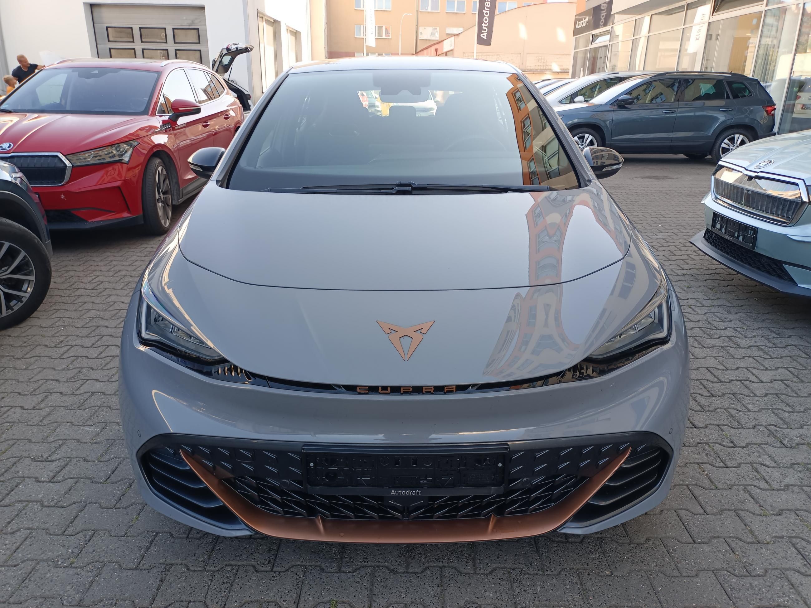 Cupra Born, Born 150kW / Tepelné čerpadlo - fotka 2