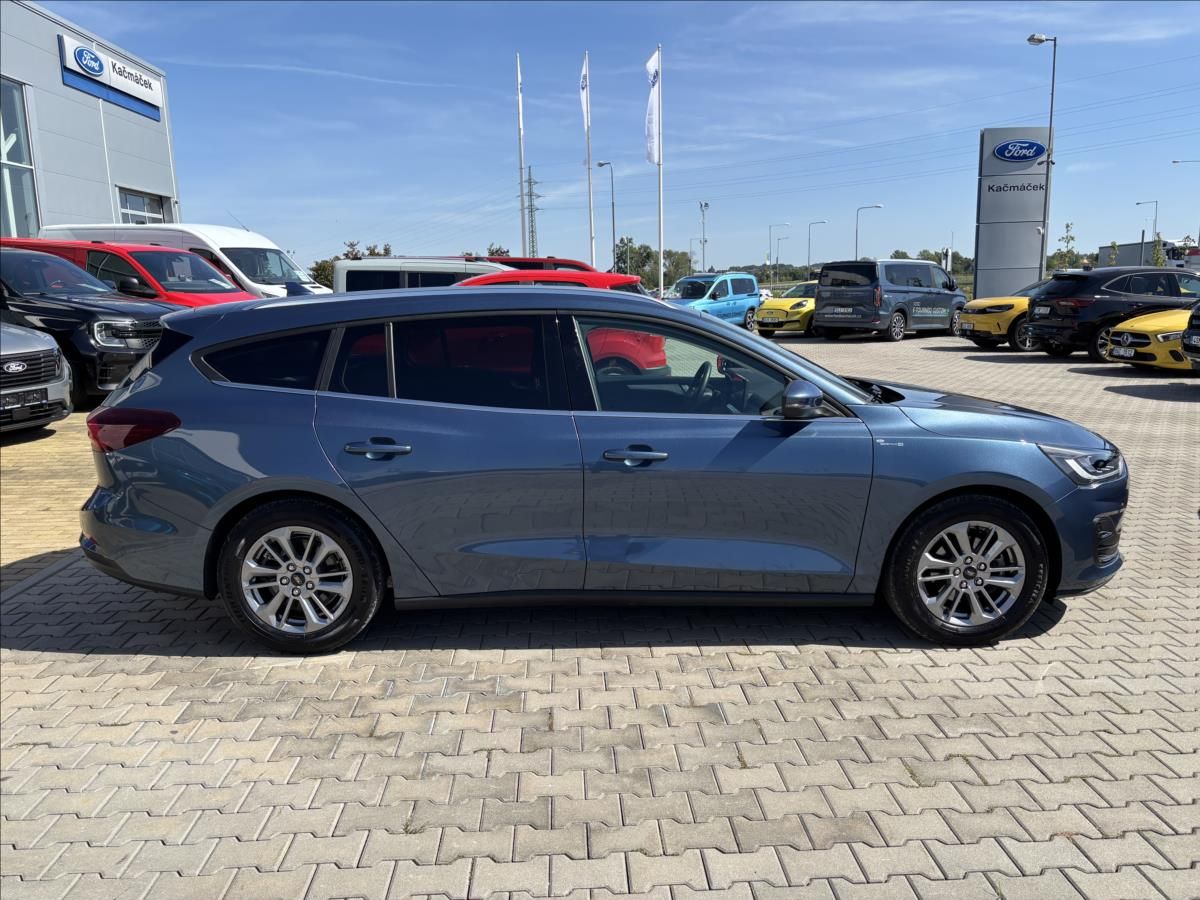Ford Focus, 1,0 EcoBoost 114kW Titanium - fotka 6