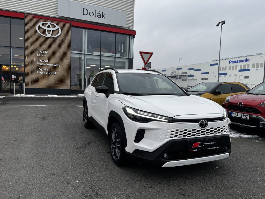 Toyota Corolla Cross, 1.8 Hybrid Style ODBĚR 12/2026