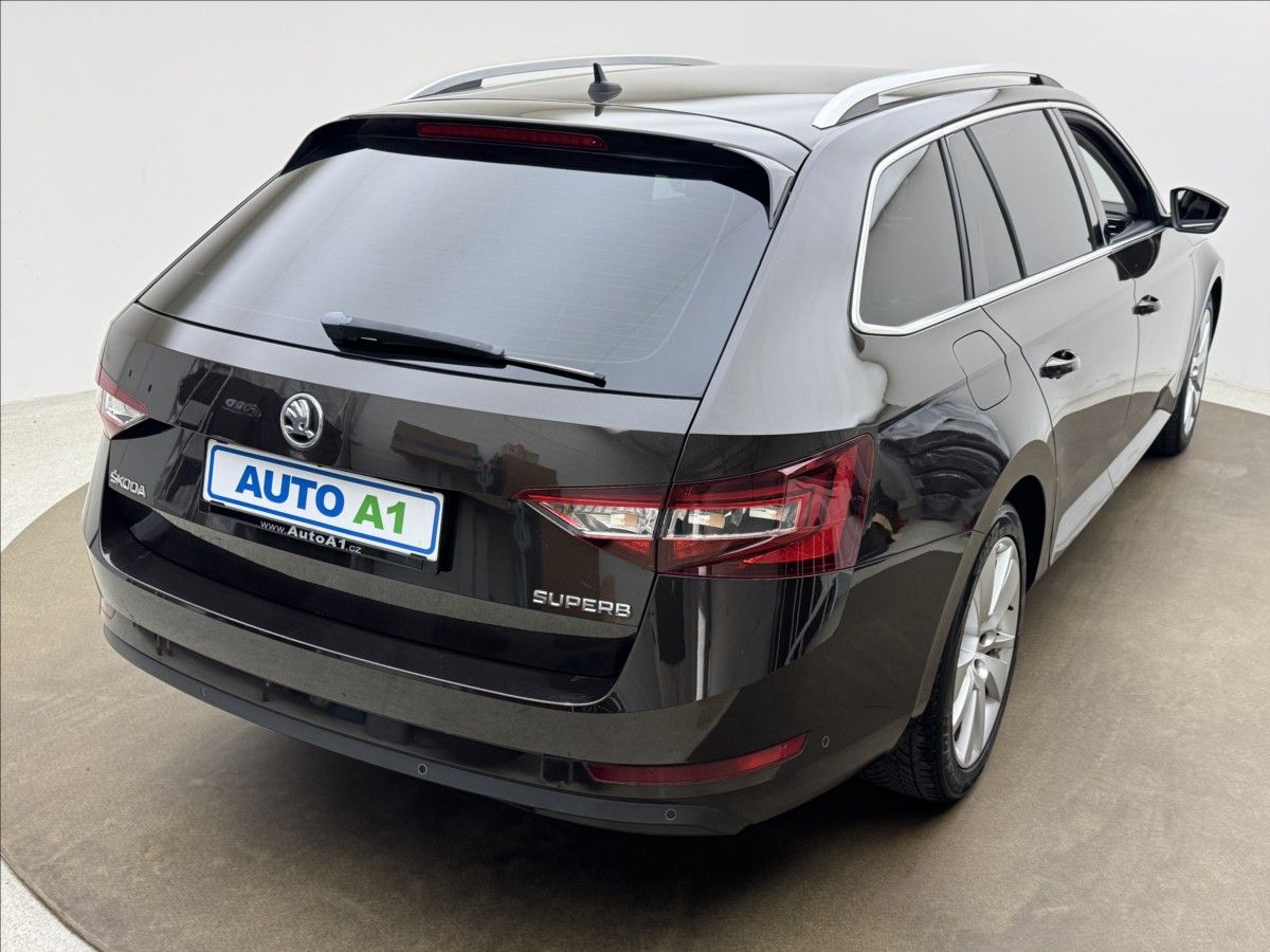 Škoda Superb, 2,0 DSG STYLE+ CANTON DPH ČR - fotka 4