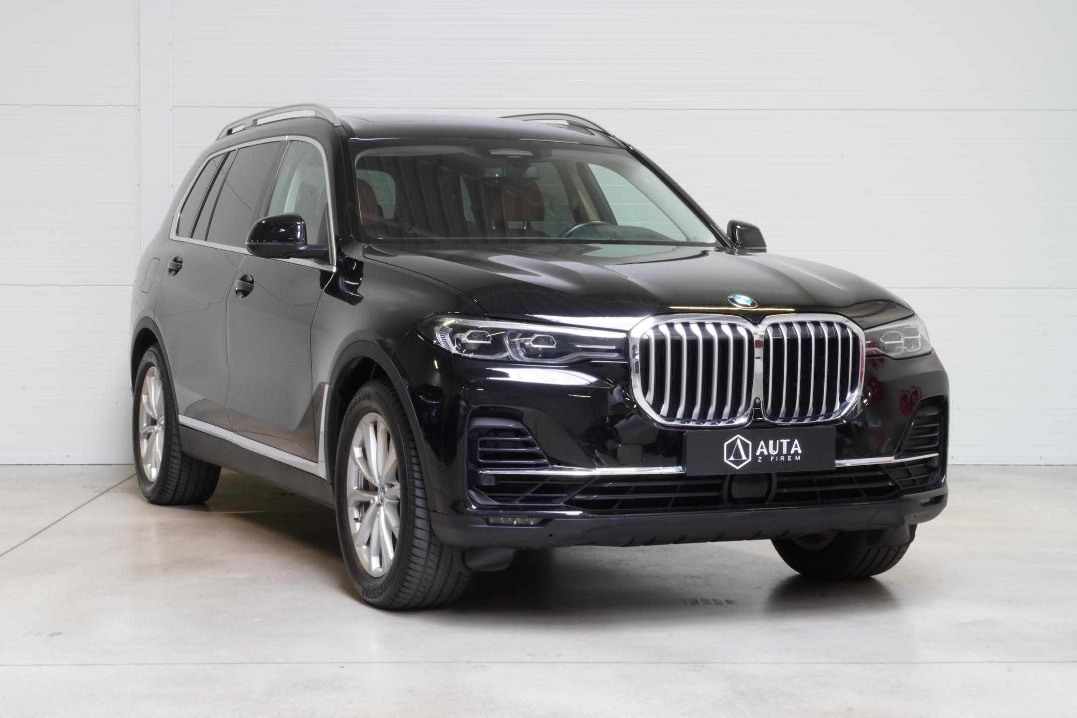 BMW X7, Xdrive40d,1MAJ,ČR,DPH,Tažné - fotka 3