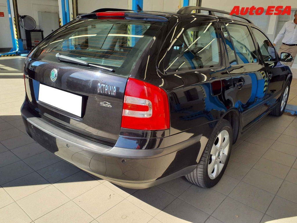 Škoda Octavia, 1.9TDi,2.maj,ČR,Xenon - fotka 2