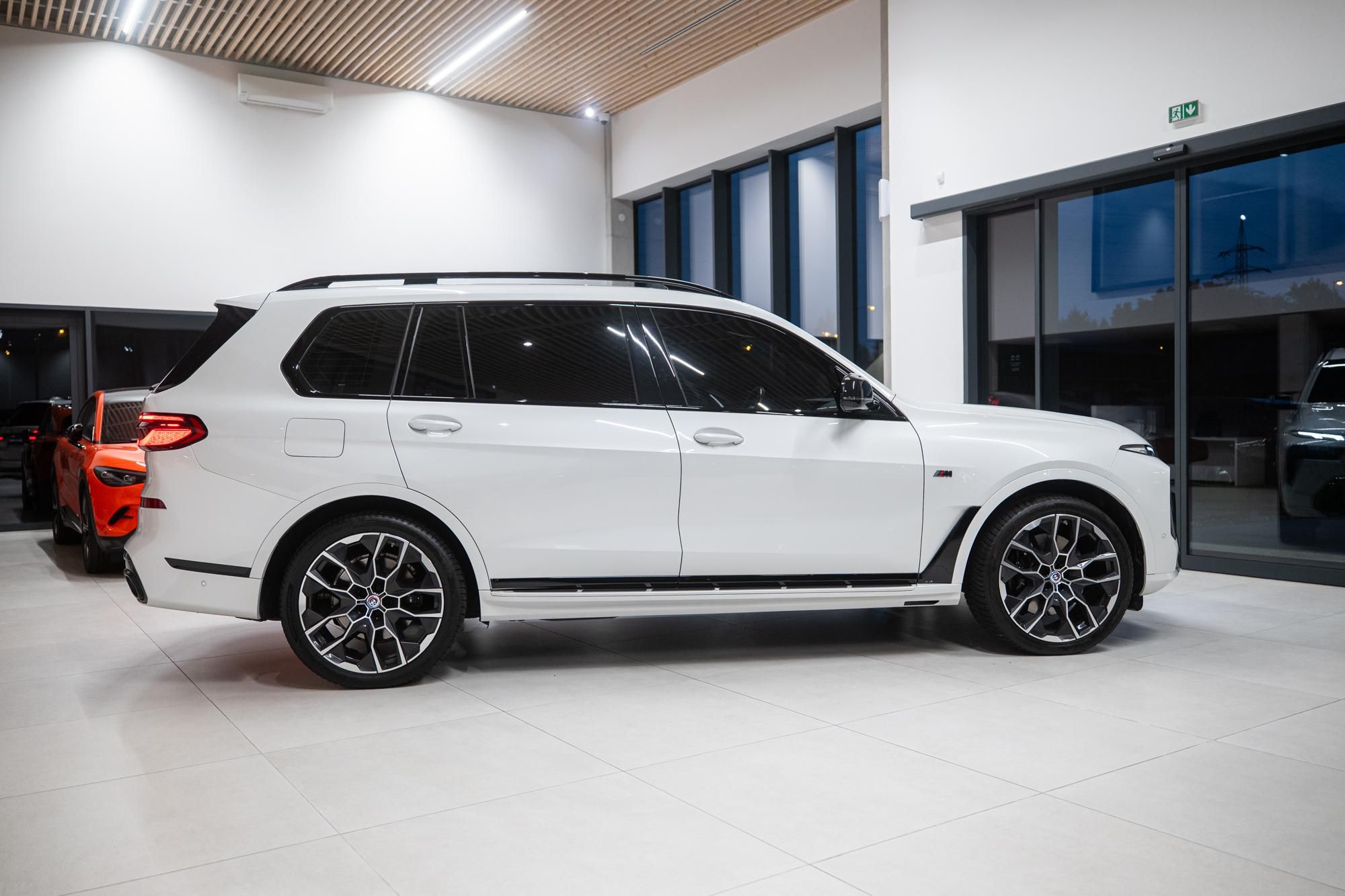 BMW X7, 40D 250KW M-SPORT MASÁŽE TAŽNÉ - fotka 3