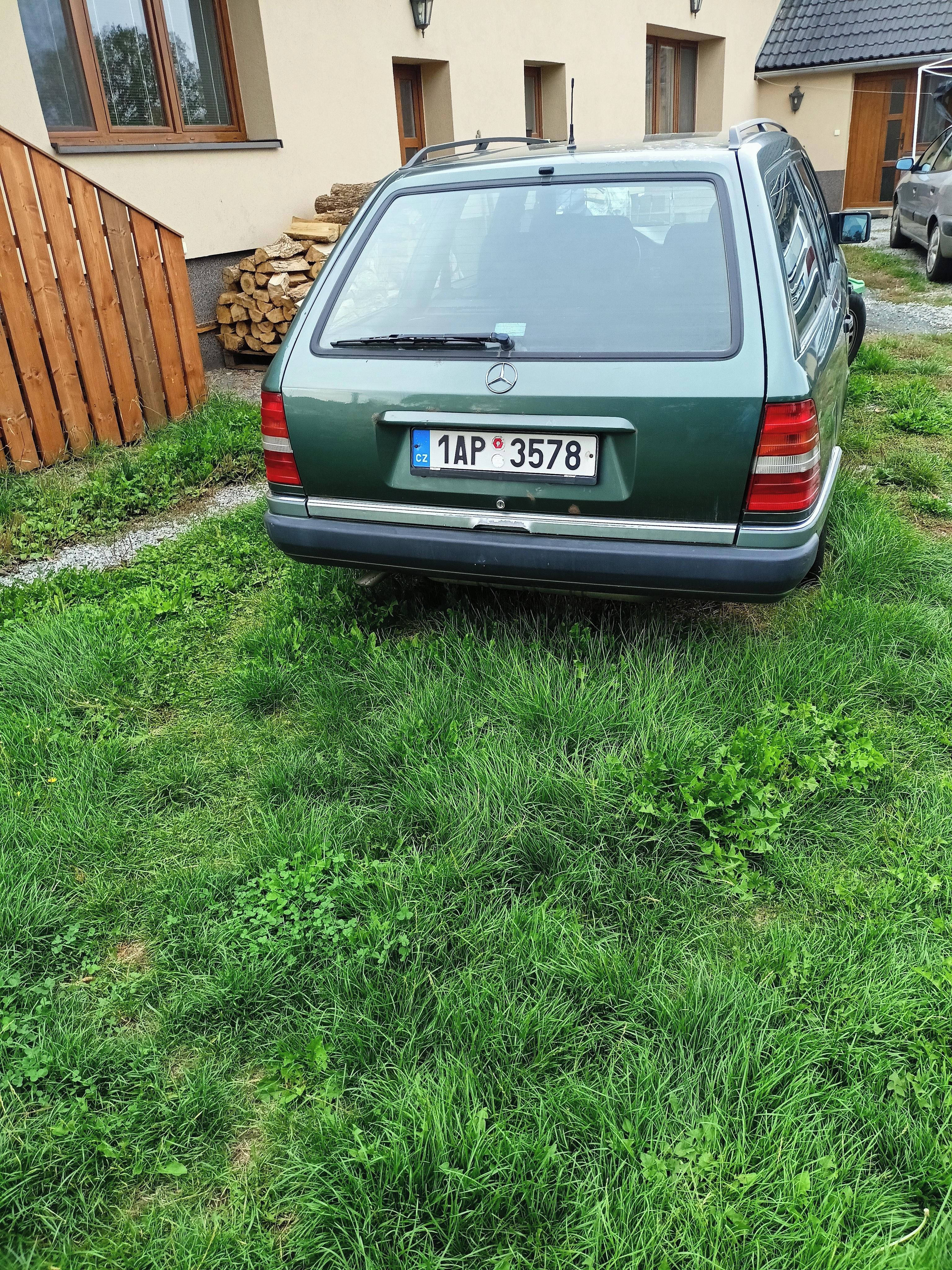 Mercedes-Benz 250 - fotka 4