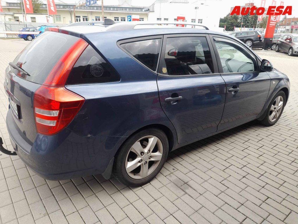 Kia Cee´d, 1.4 - fotka 2