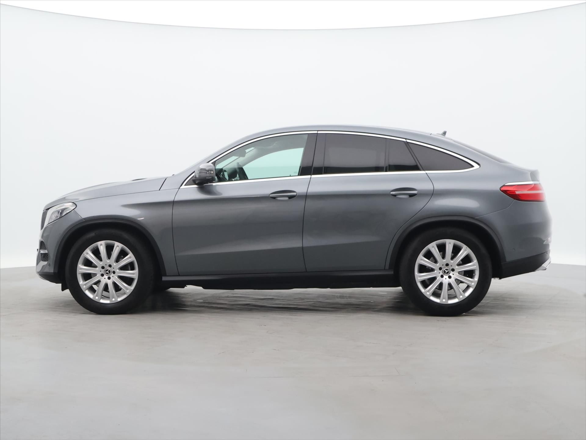 Mercedes-Benz GLE, 3.0 400 245kW Coupe Aut. - fotka 4