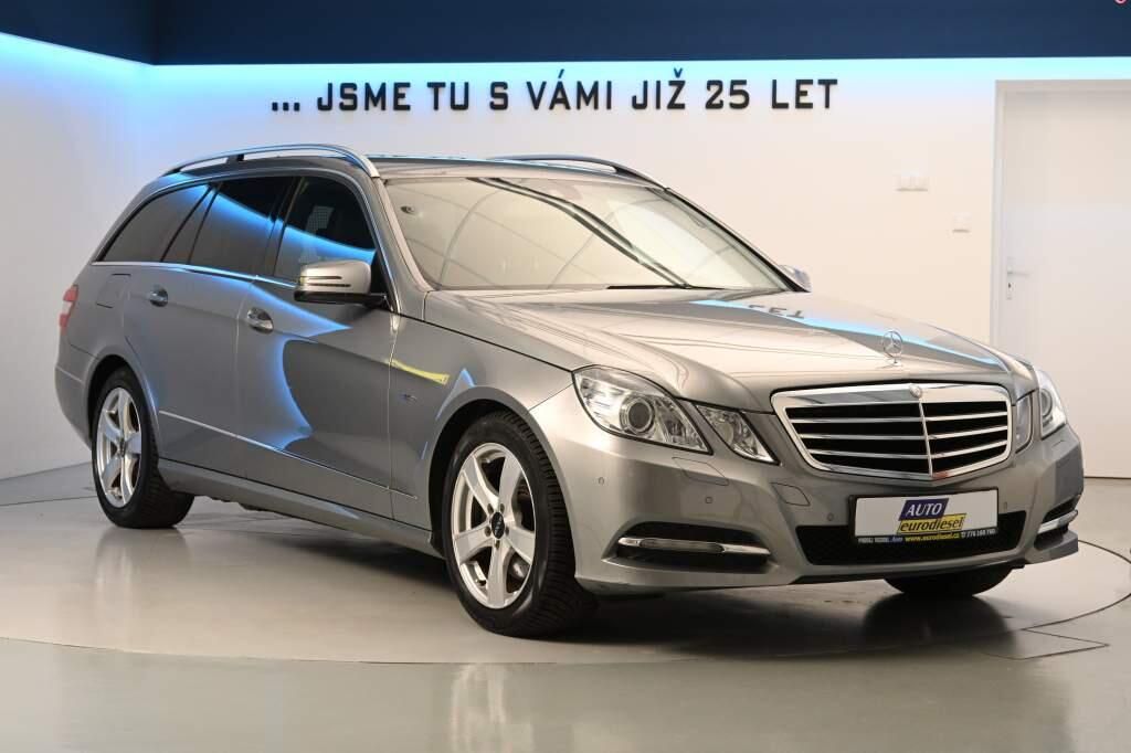 Mercedes-Benz Třídy E, 2.2 220 T 7G-TRONIC Avantgarde - fotka 4