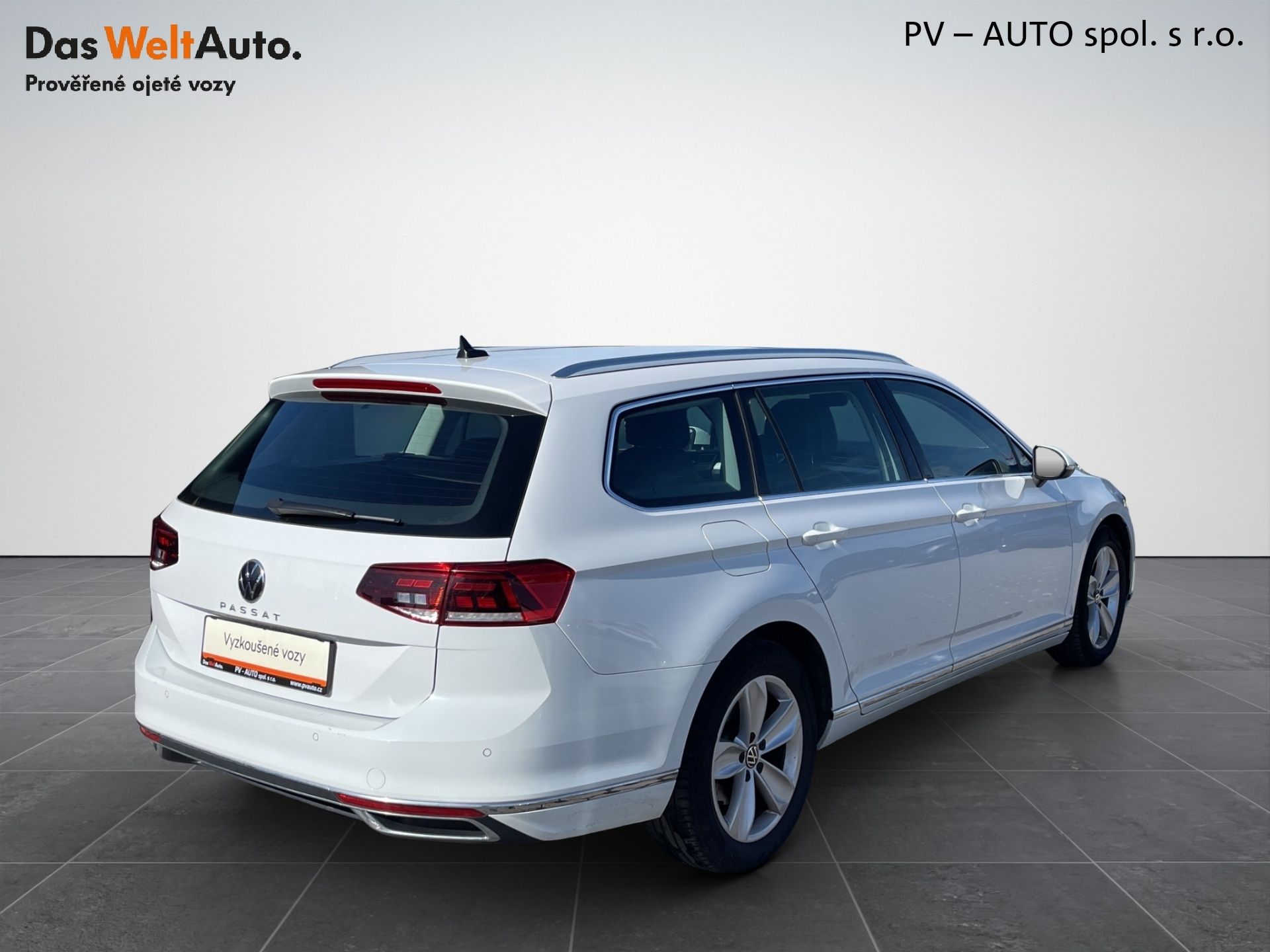 Volkswagen Passat Variant, 1.5 TSI 110 kW DSG Elegance Pl - fotka 2