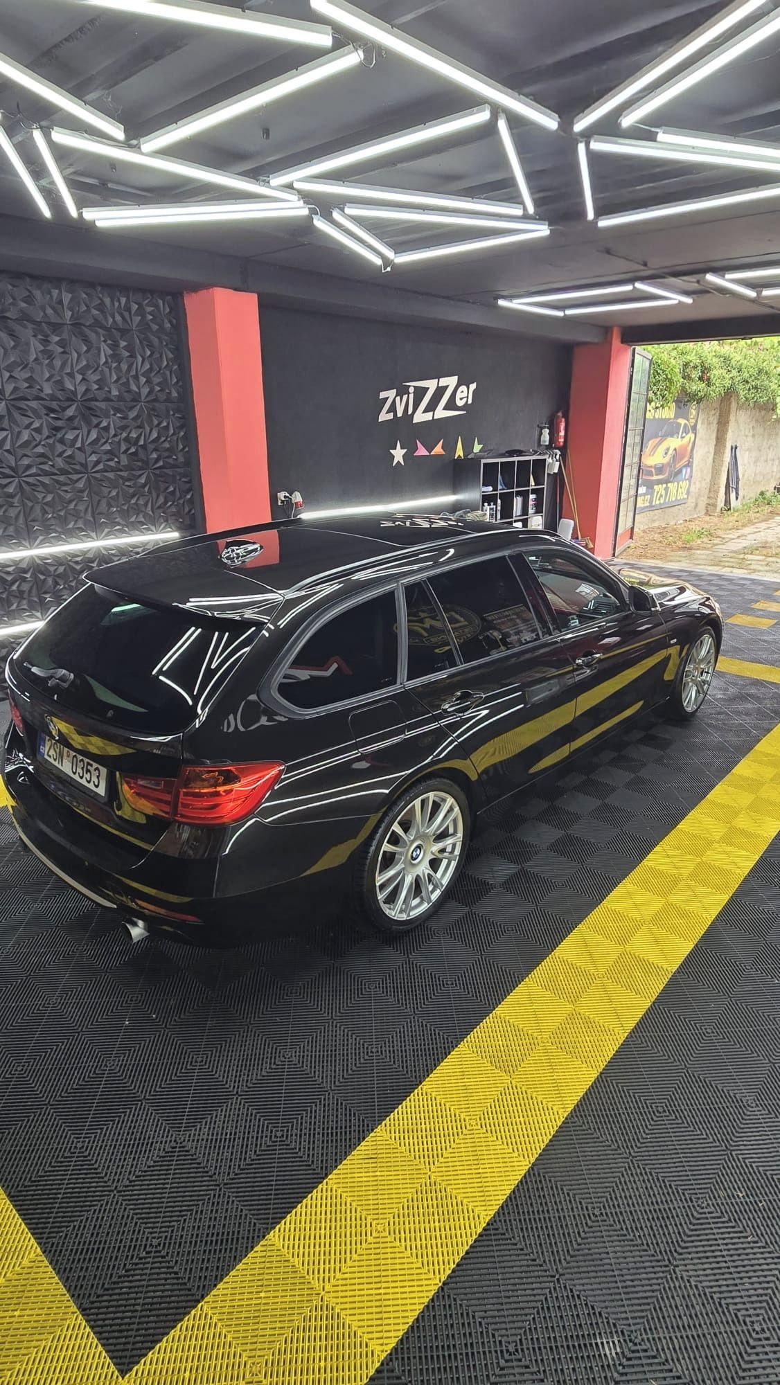 BMW Řada 3, BMW F31 335i - fotka 6