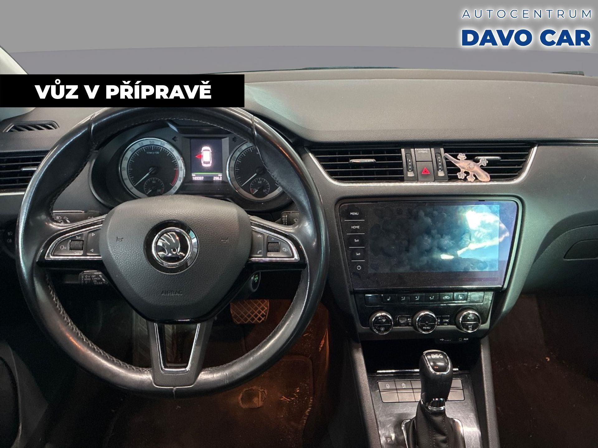 Škoda Octavia, 1,6 TDI DSG Style+ LED Kůže - fotka 3
