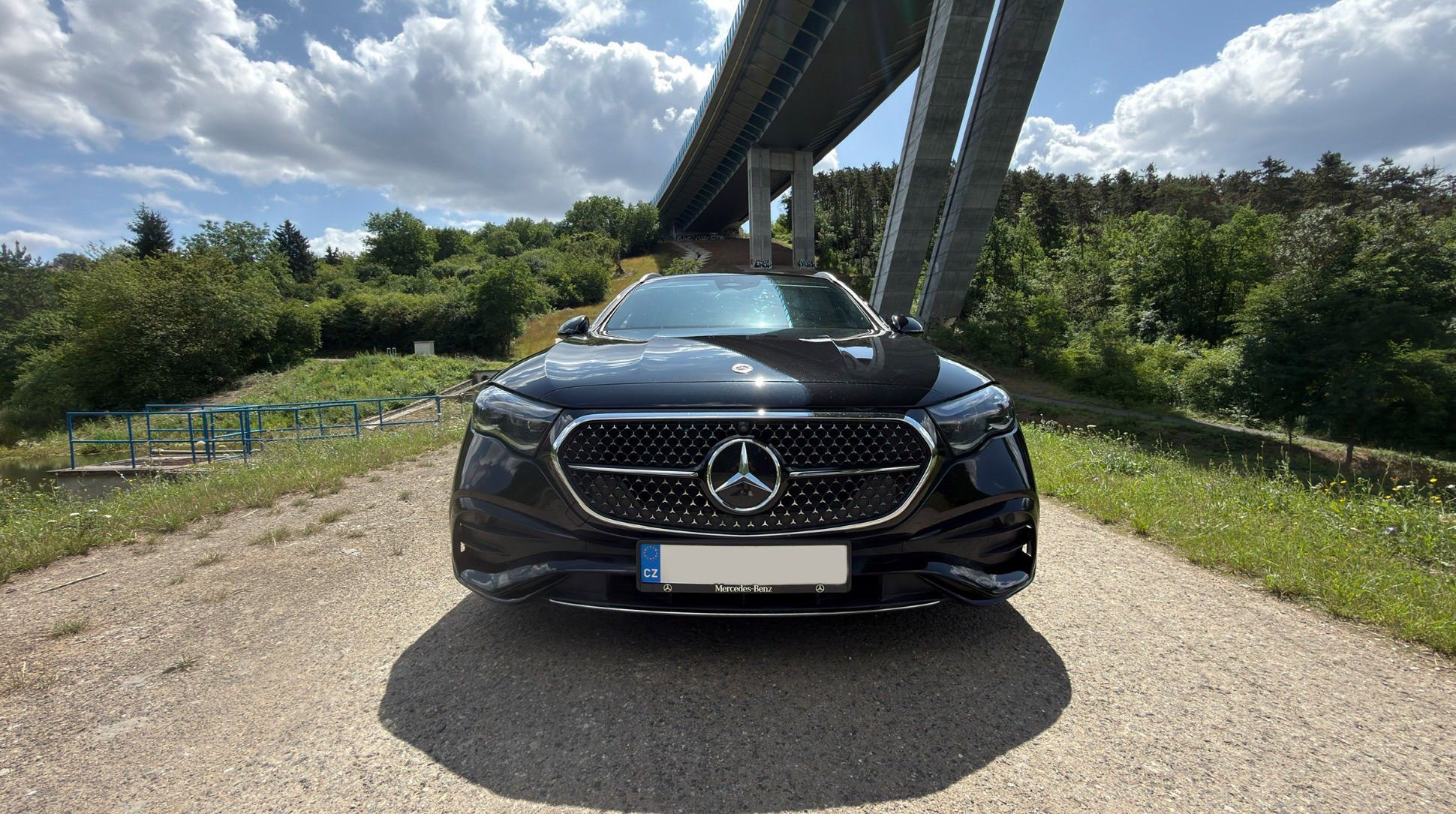 Mercedes-Benz Třídy E, E220d, AMG, MASÁŽE, ZÁRUKA - fotka 4