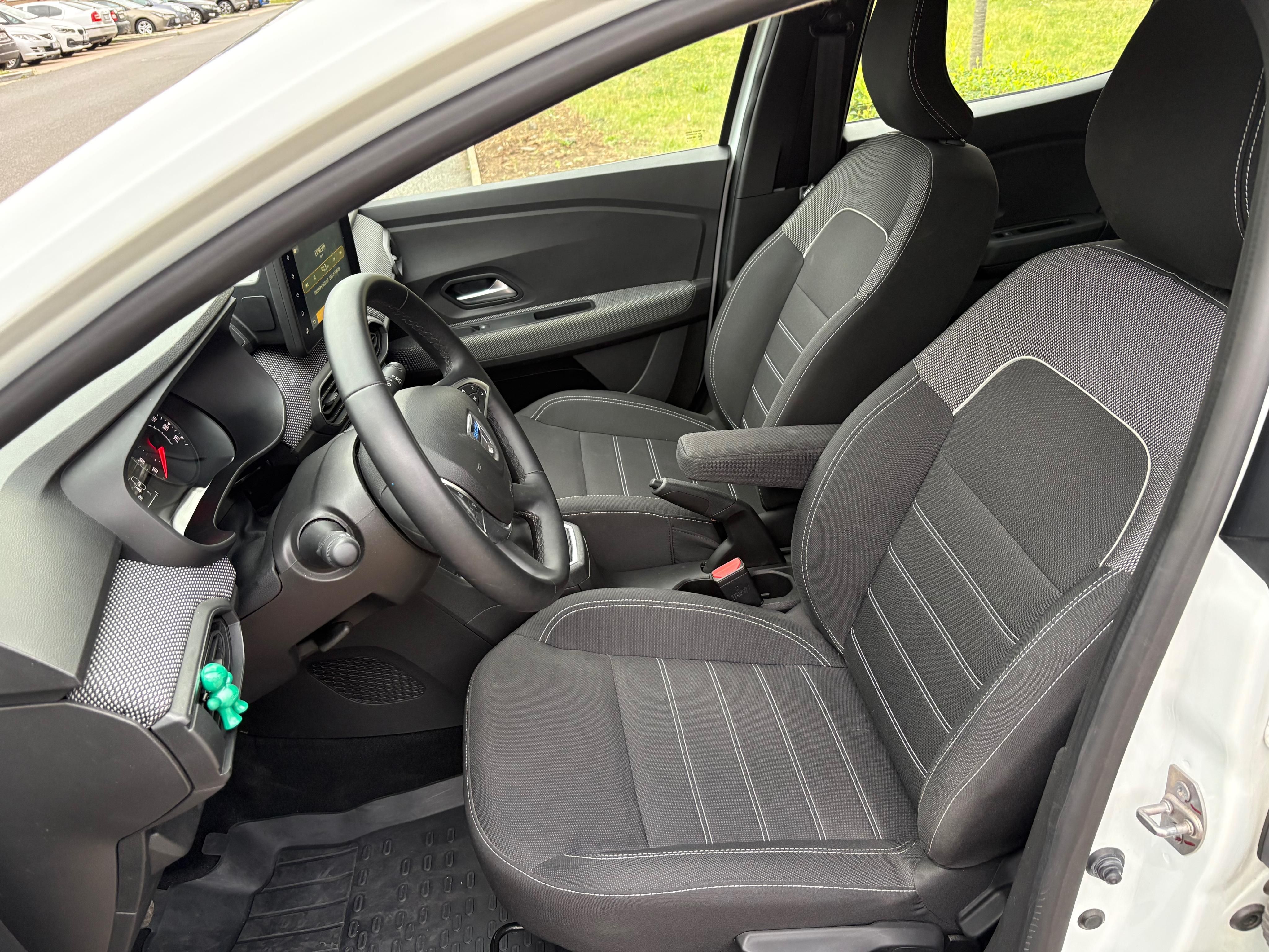 Dacia Sandero, 1.0TSE 67kw - fotka 5