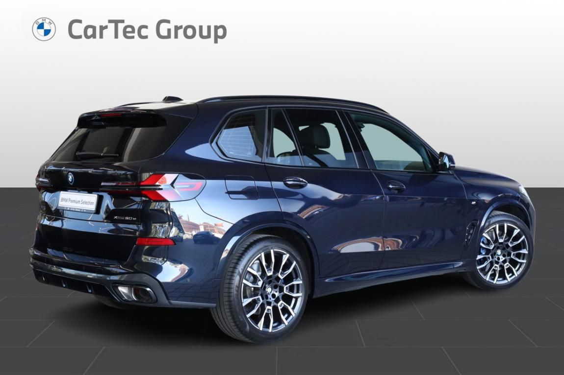 BMW X5, xDrive50e - fotka 6