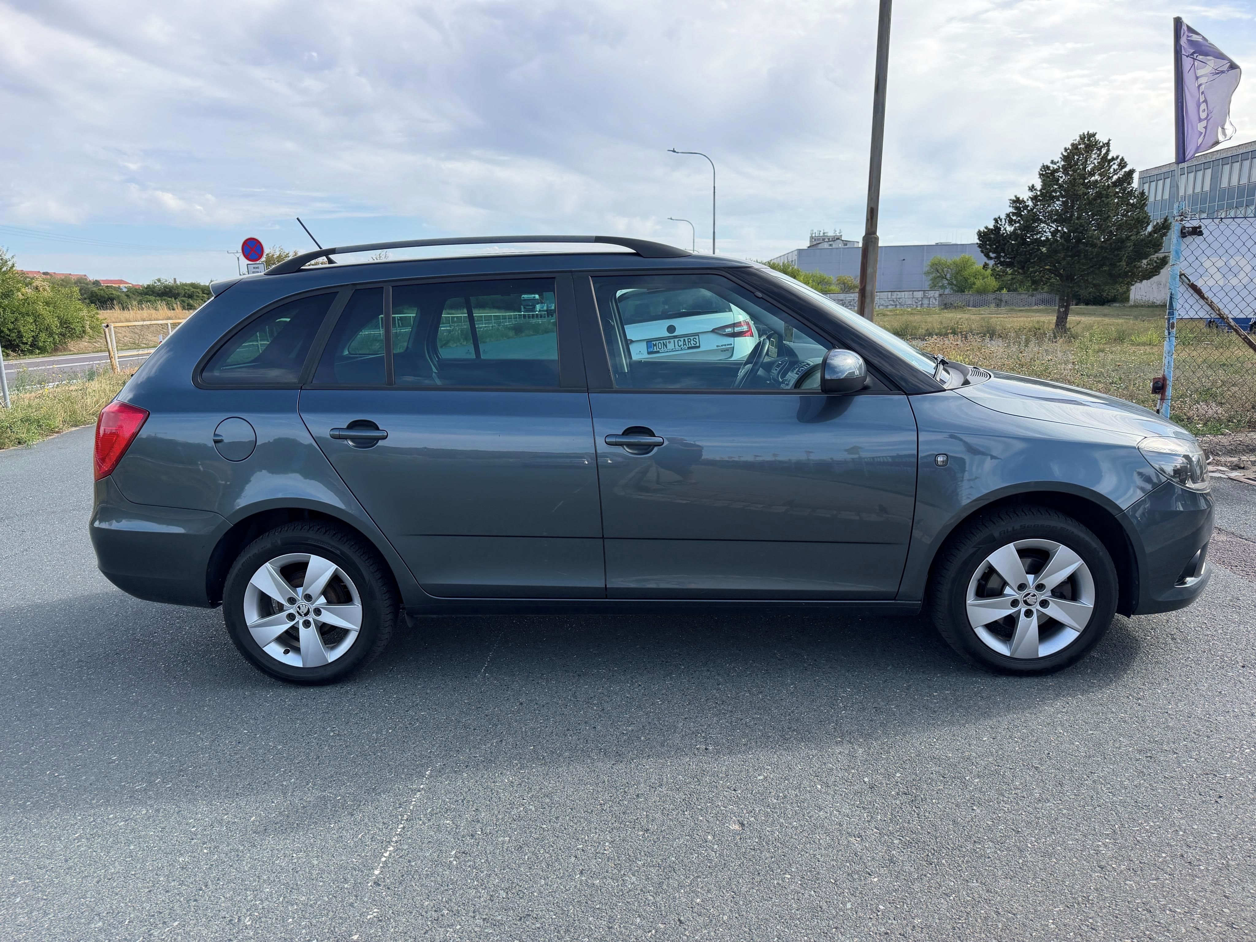 Škoda Fabia, 1.2 TSi 63kW, KLIMA, TEMPOMAT - fotka 4