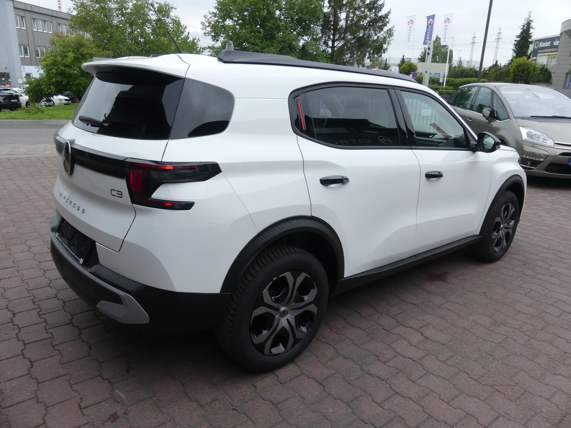 Citroën C3 Aircross, PLUS Turbo 100k Manual - fotka 5