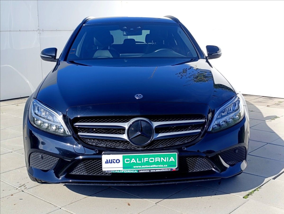 Mercedes-Benz Třídy C, 2,0 EQ POWER KAMERA NAVI - fotka 3