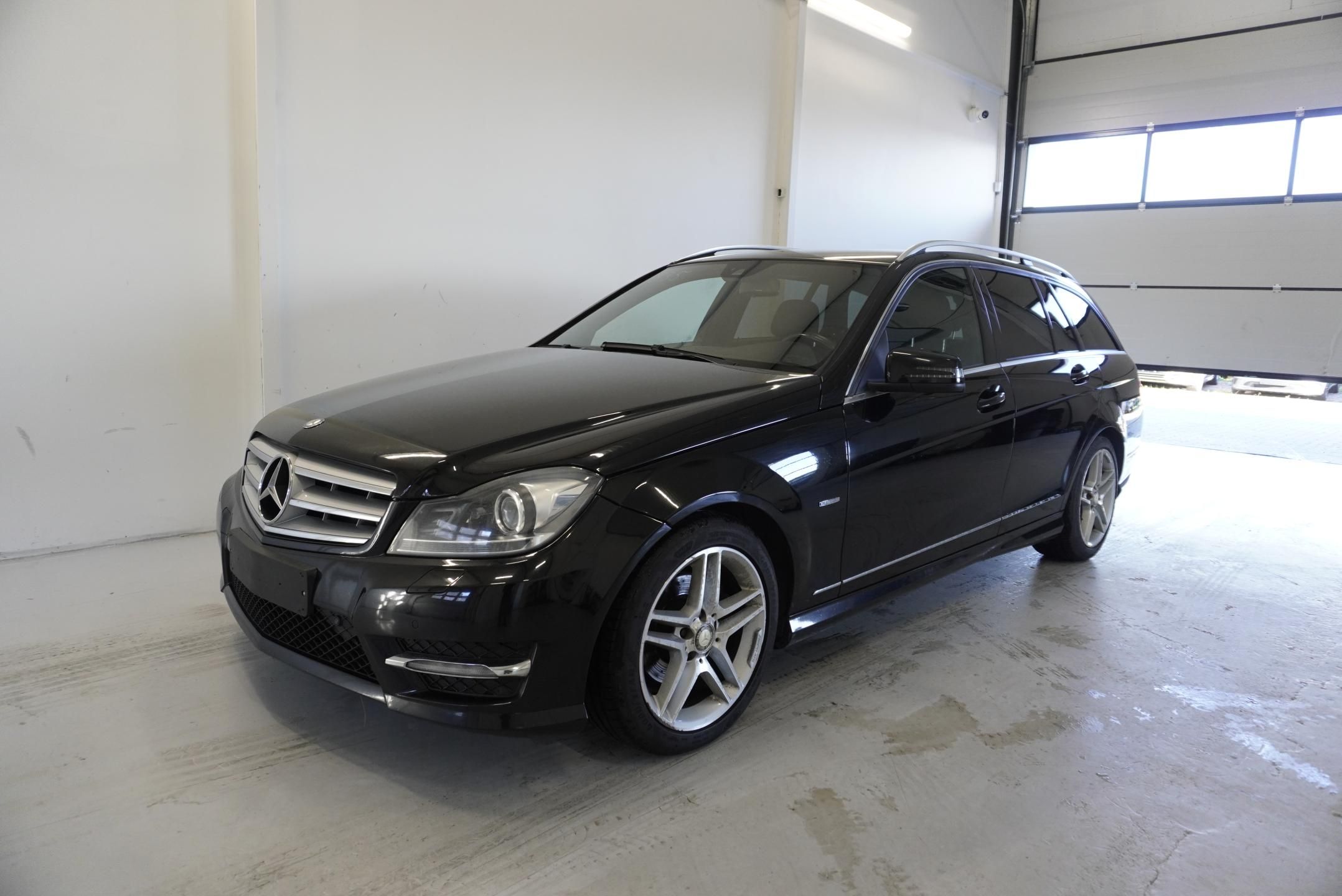Mercedes-Benz Třídy C, 250 125 kW AUTOMAT