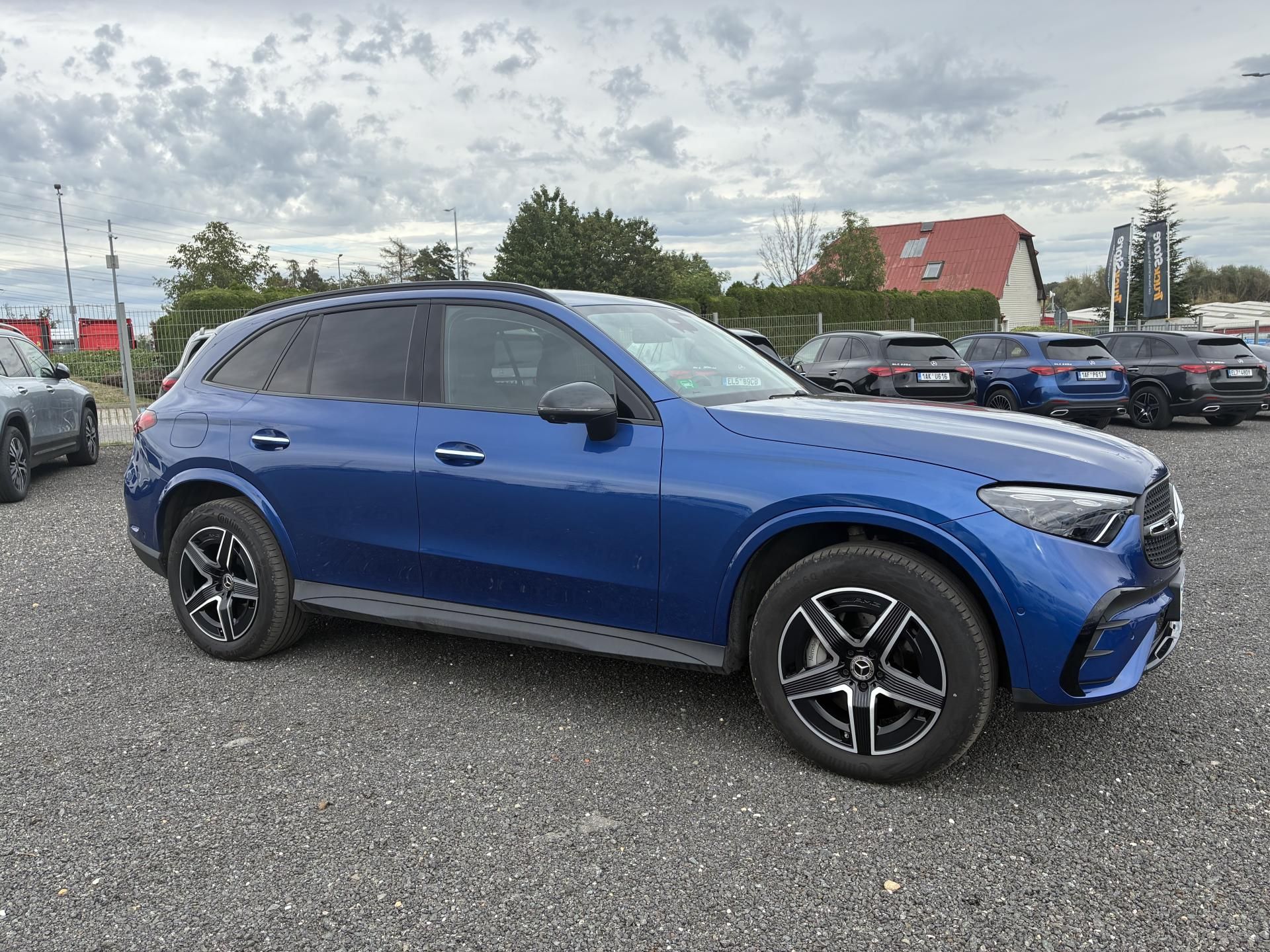 Mercedes-Benz GLC, 300de 4MATIC - fotka 2