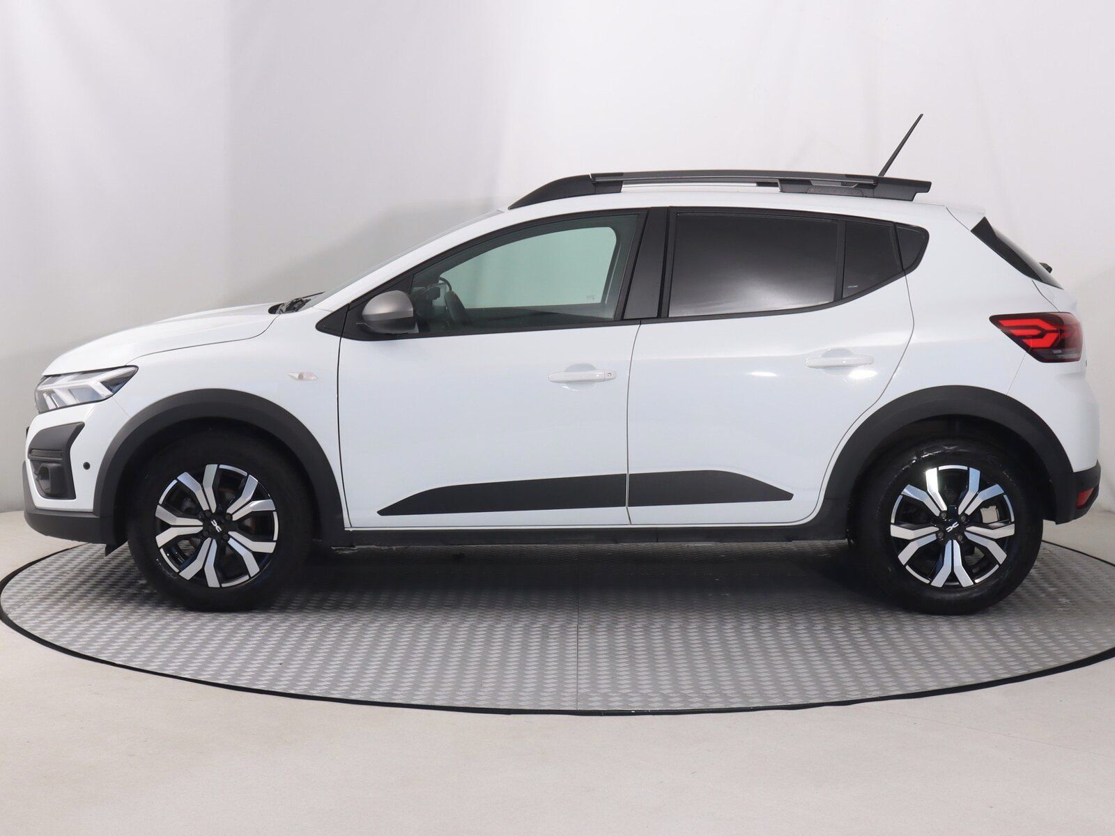 Dacia Sandero, 1.0 TCe, LPG, Serv.kniha - fotka 3