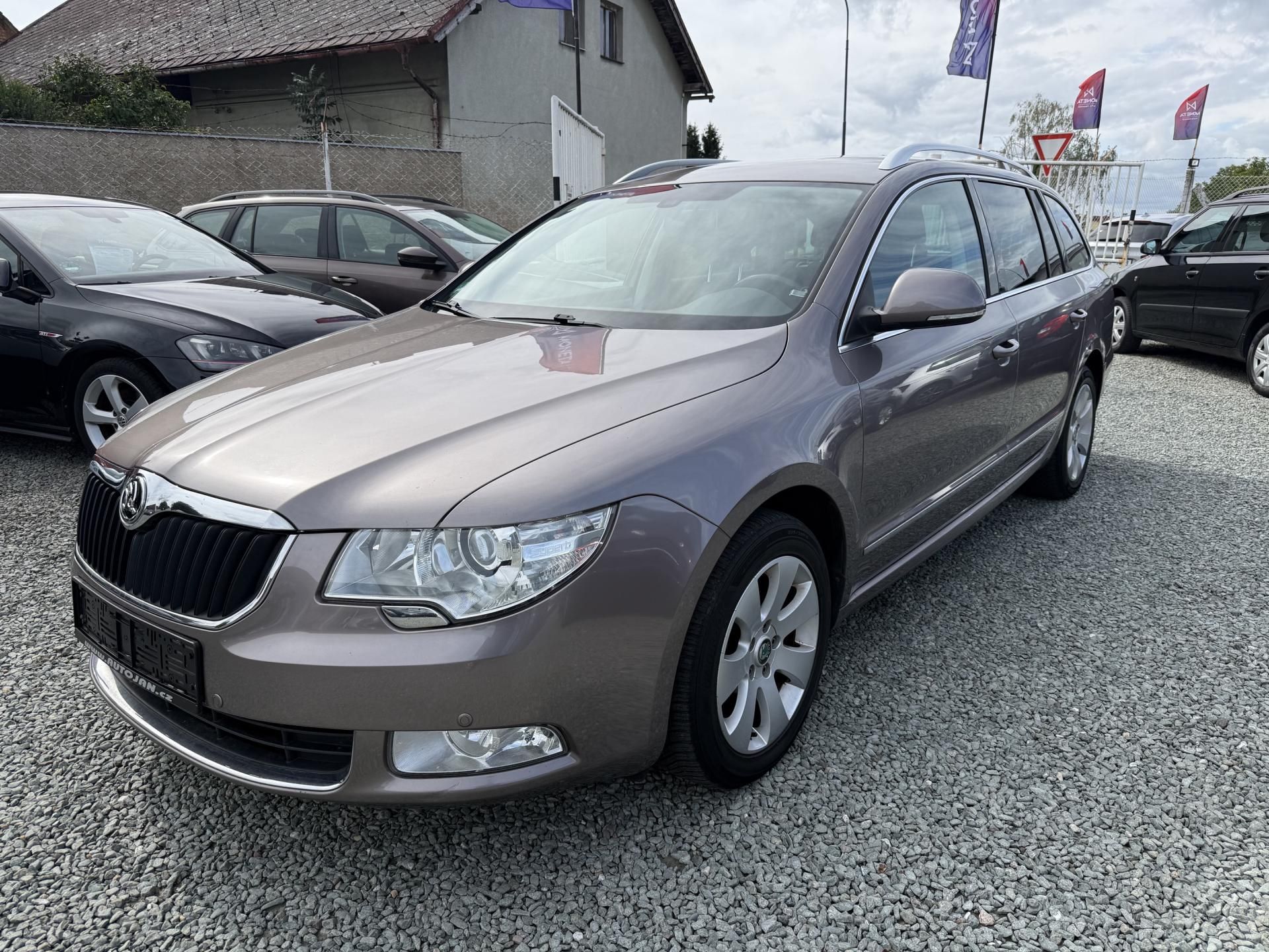 Škoda Superb, 1.4 TSI ELEGANCE - fotka 3