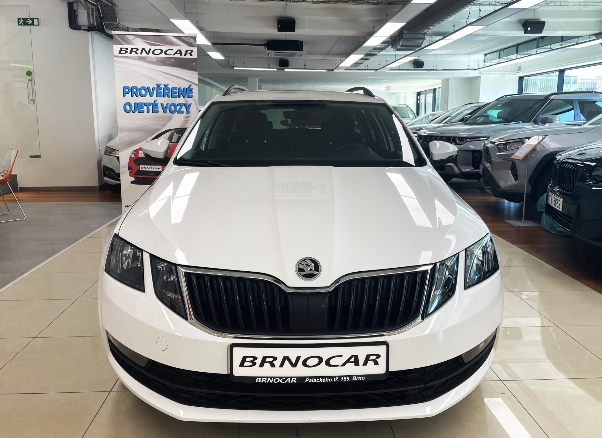 Škoda Octavia, 2.0 TSI, DSG, AMBITION - fotka 2