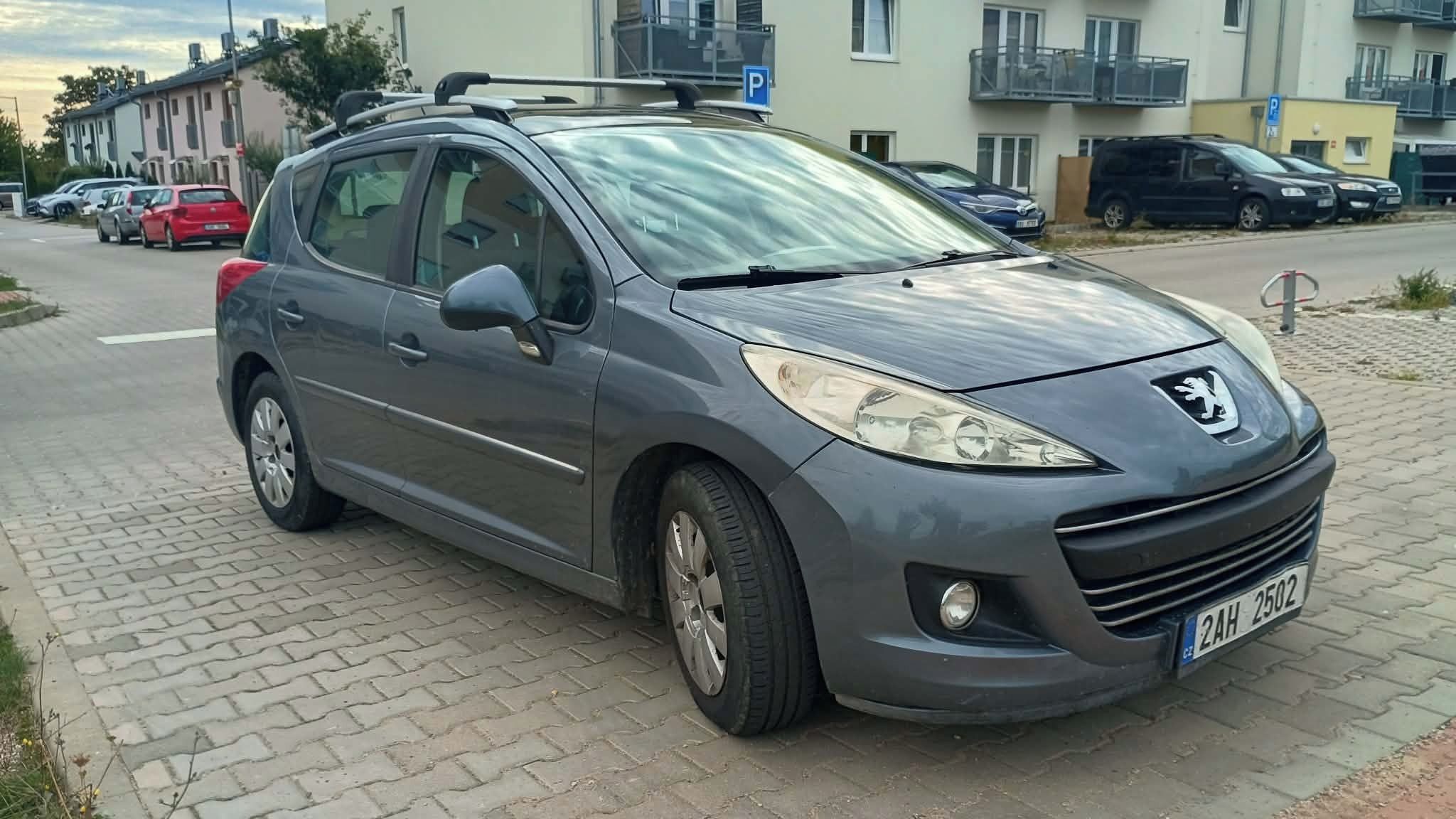 Peugeot 207, 1.6 HDi | Po investicích, STK - fotka 2