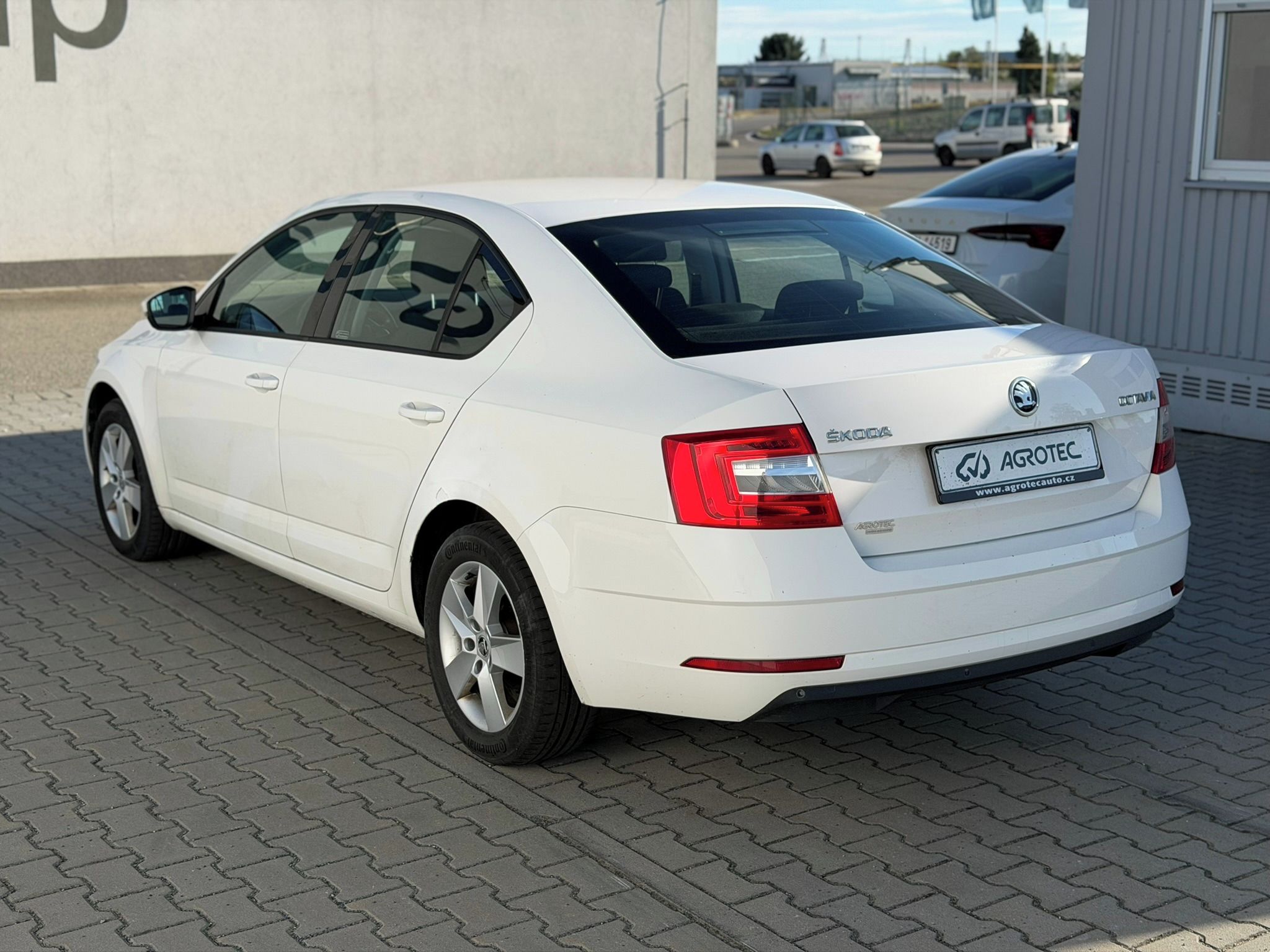 Škoda Octavia, 2.0 TDI 110kW Ambition DSG - fotka 5