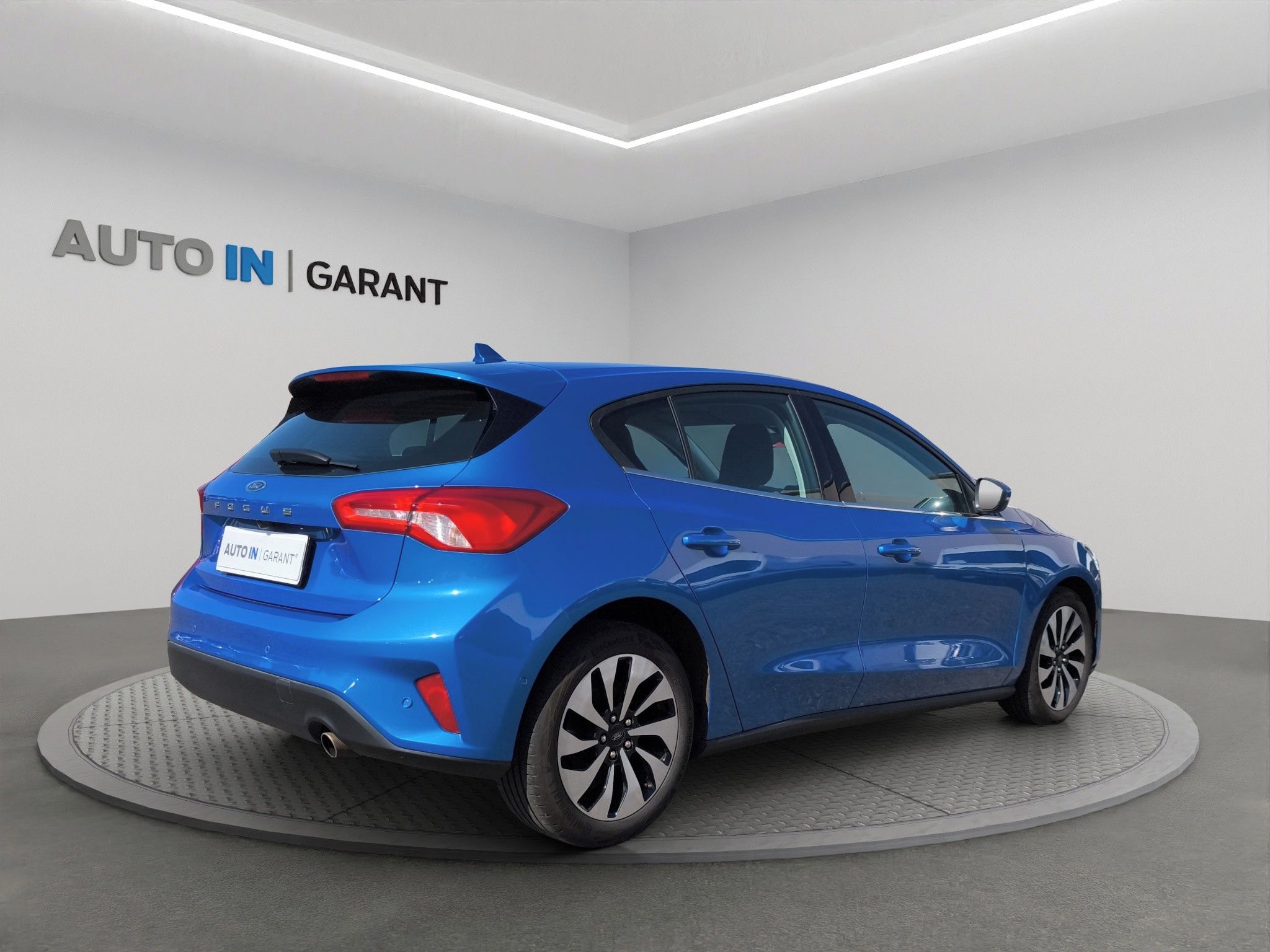Ford Focus, TREND EDITION 1.0 92kW, ČR, Se - fotka 5