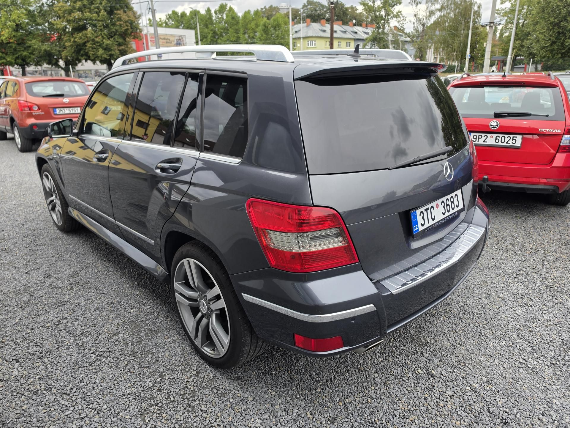 Mercedes-Benz GLK, 350 4-MATIC - fotka 3