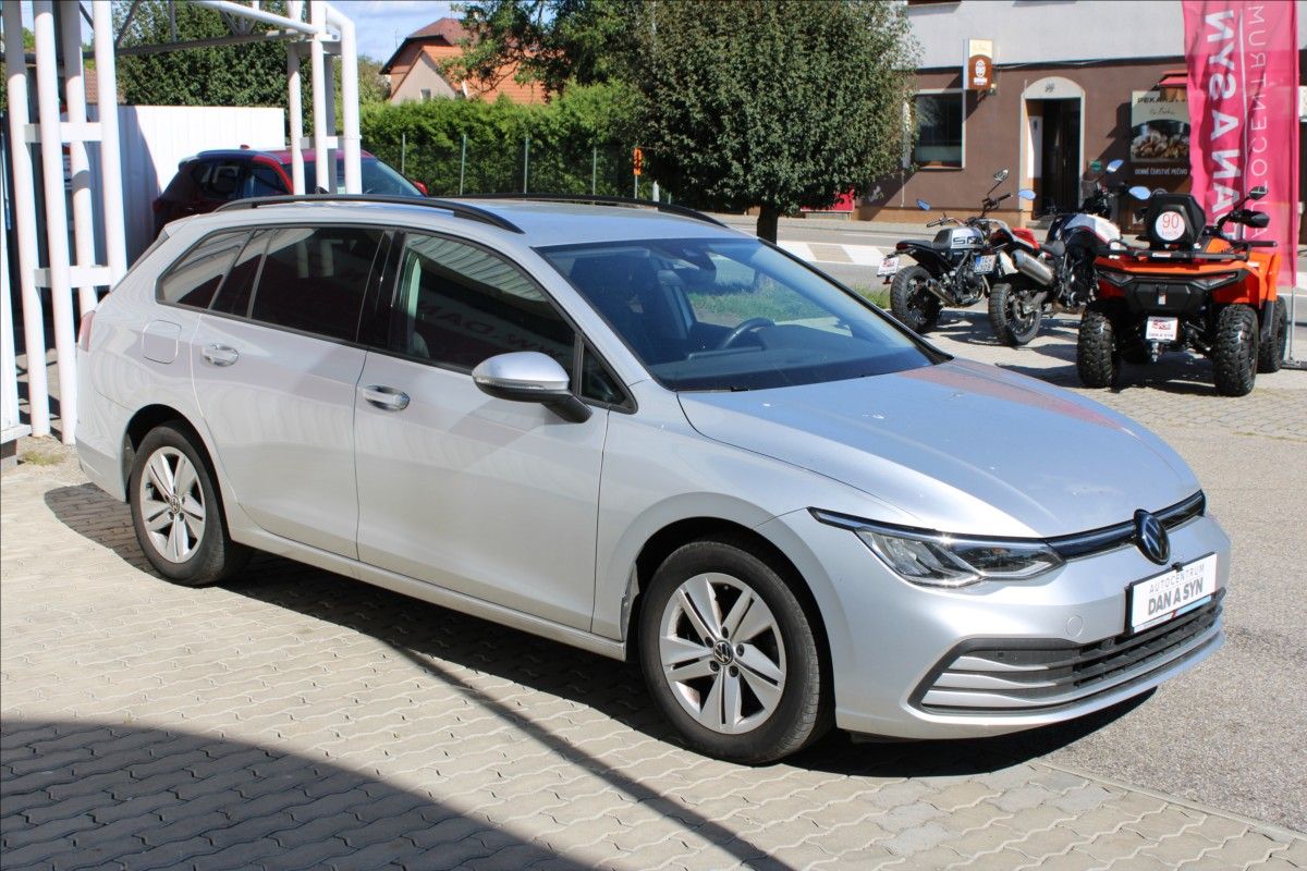 Volkswagen Golf, 1,5 TSI EVO Life DSG 1.majitel - fotka 2