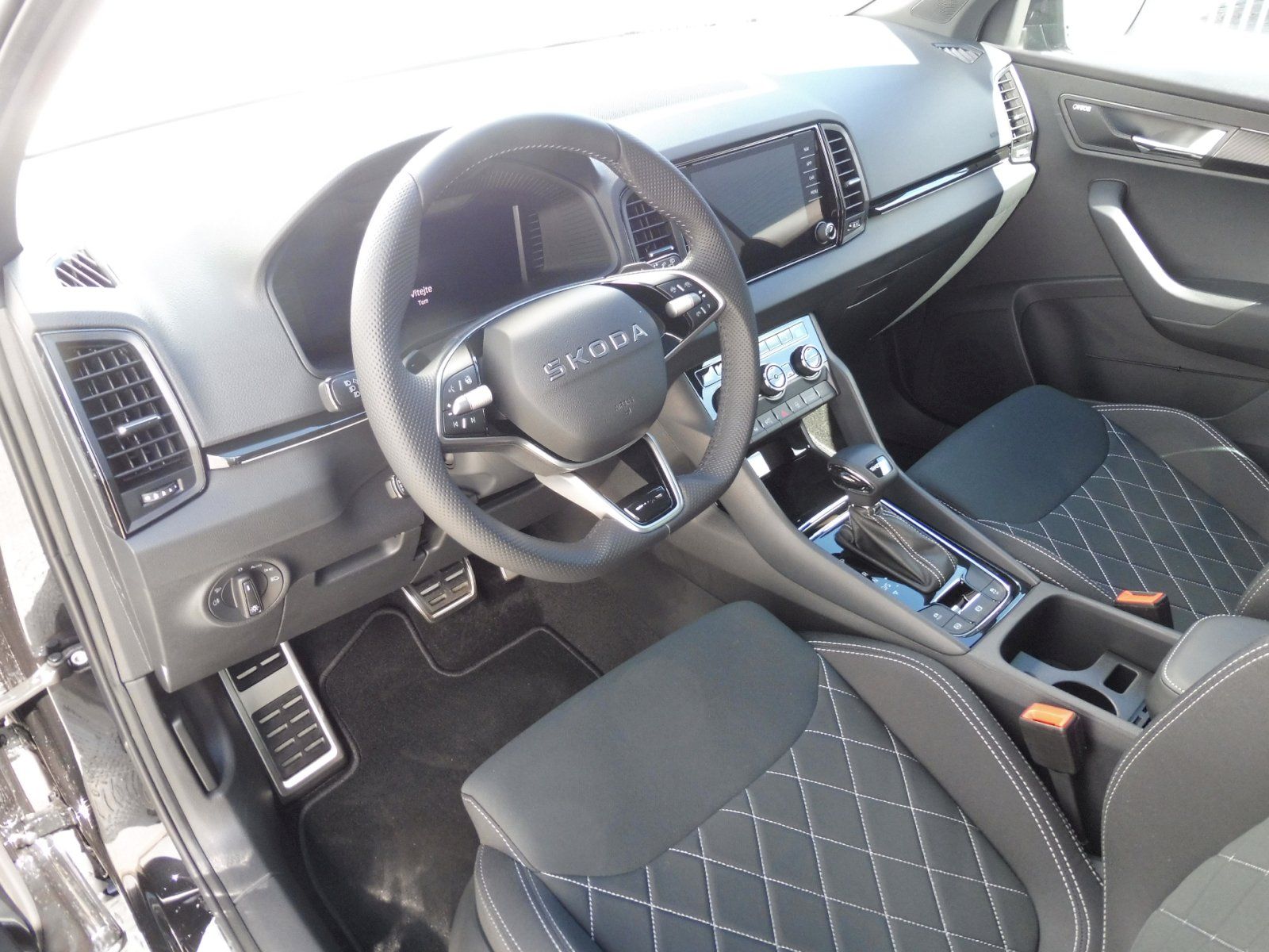 Škoda Karoq, Sportline 1,5 TSI 110kW DSG Ta - fotka 6