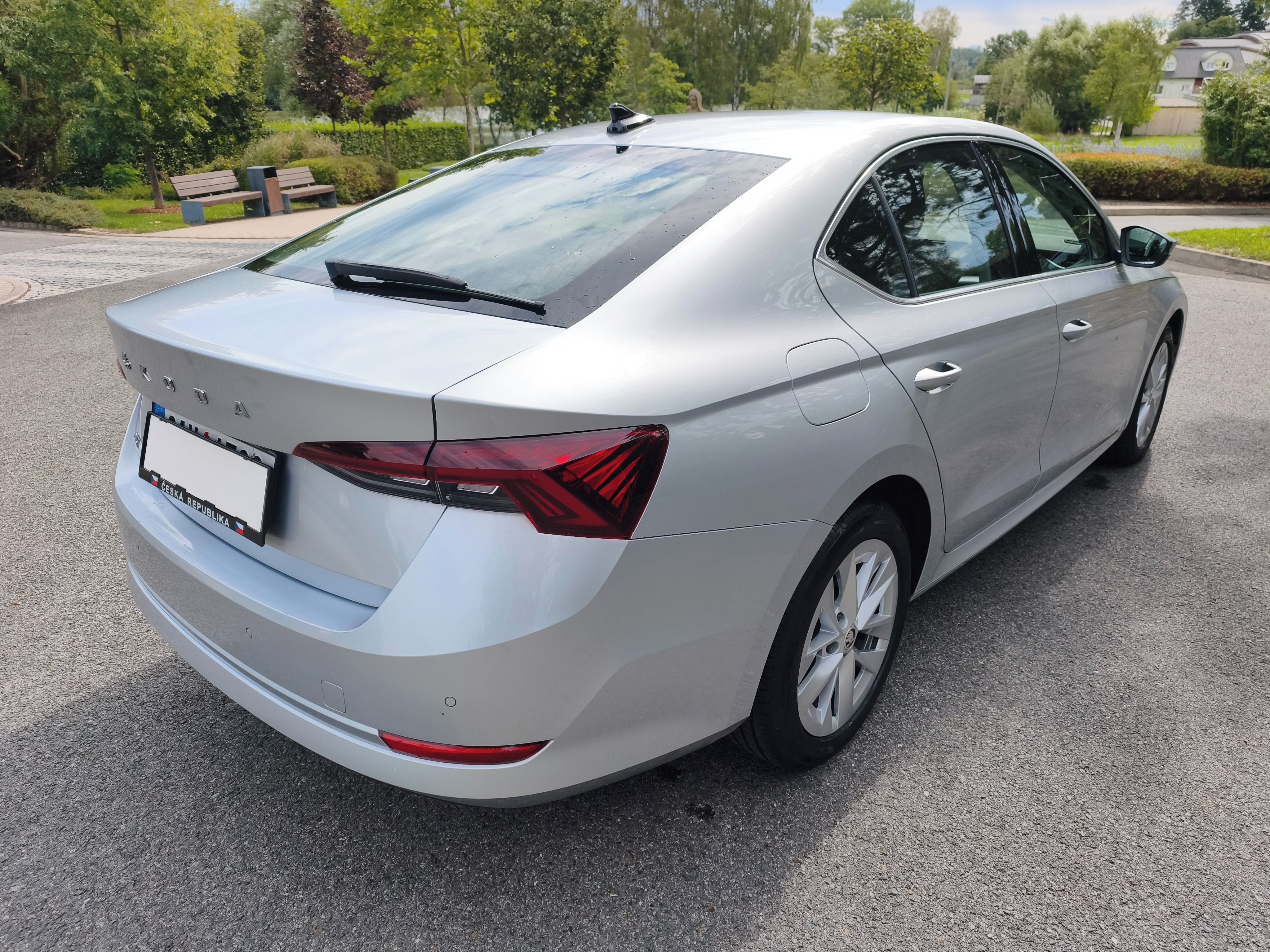 Škoda Octavia, 2,0 TDI Style Č.R.1 majitel - fotka 5